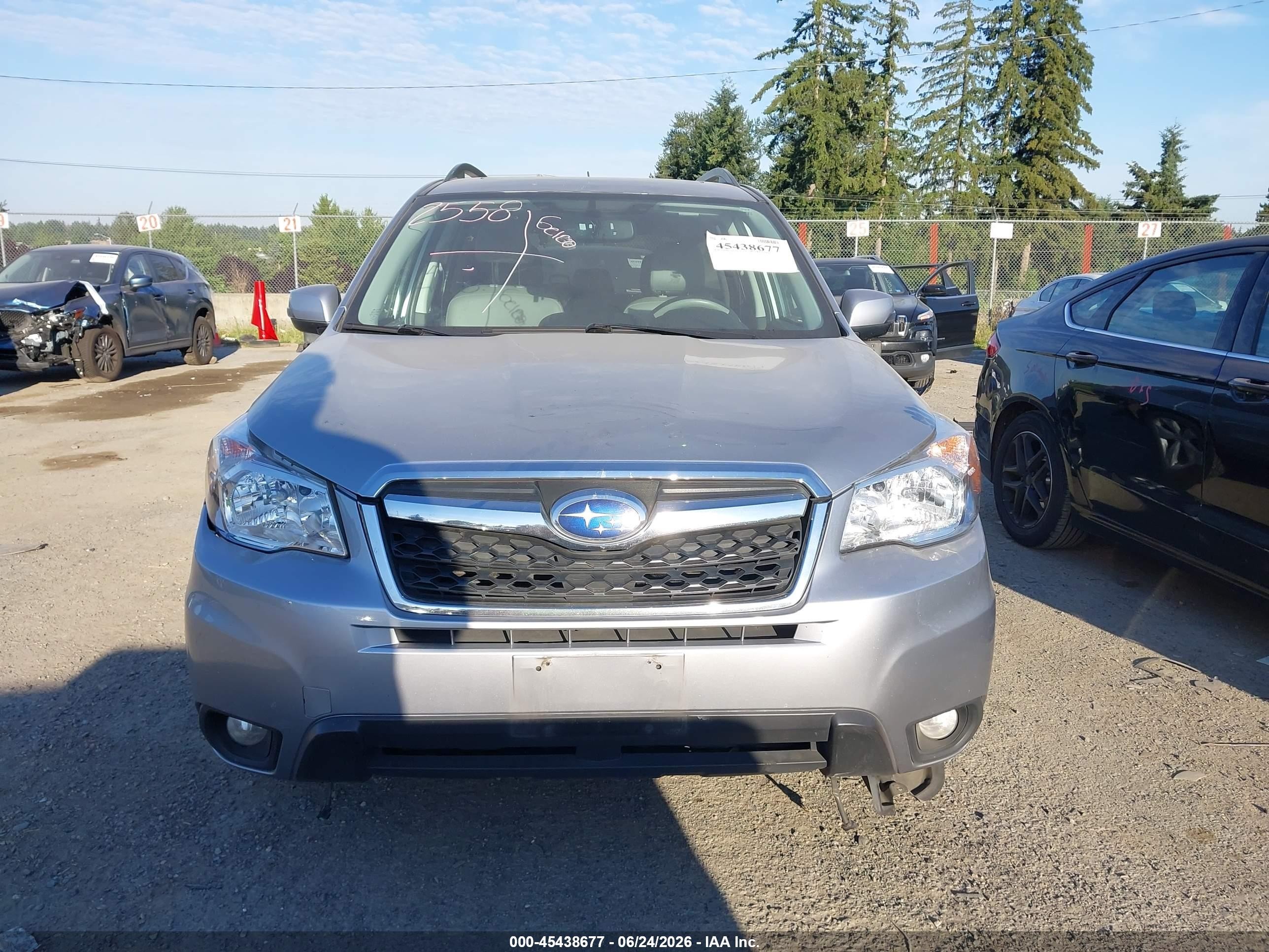 2014 Subaru Forester 2.5i Touring Silver vin: JF2SJAMC7EH407694