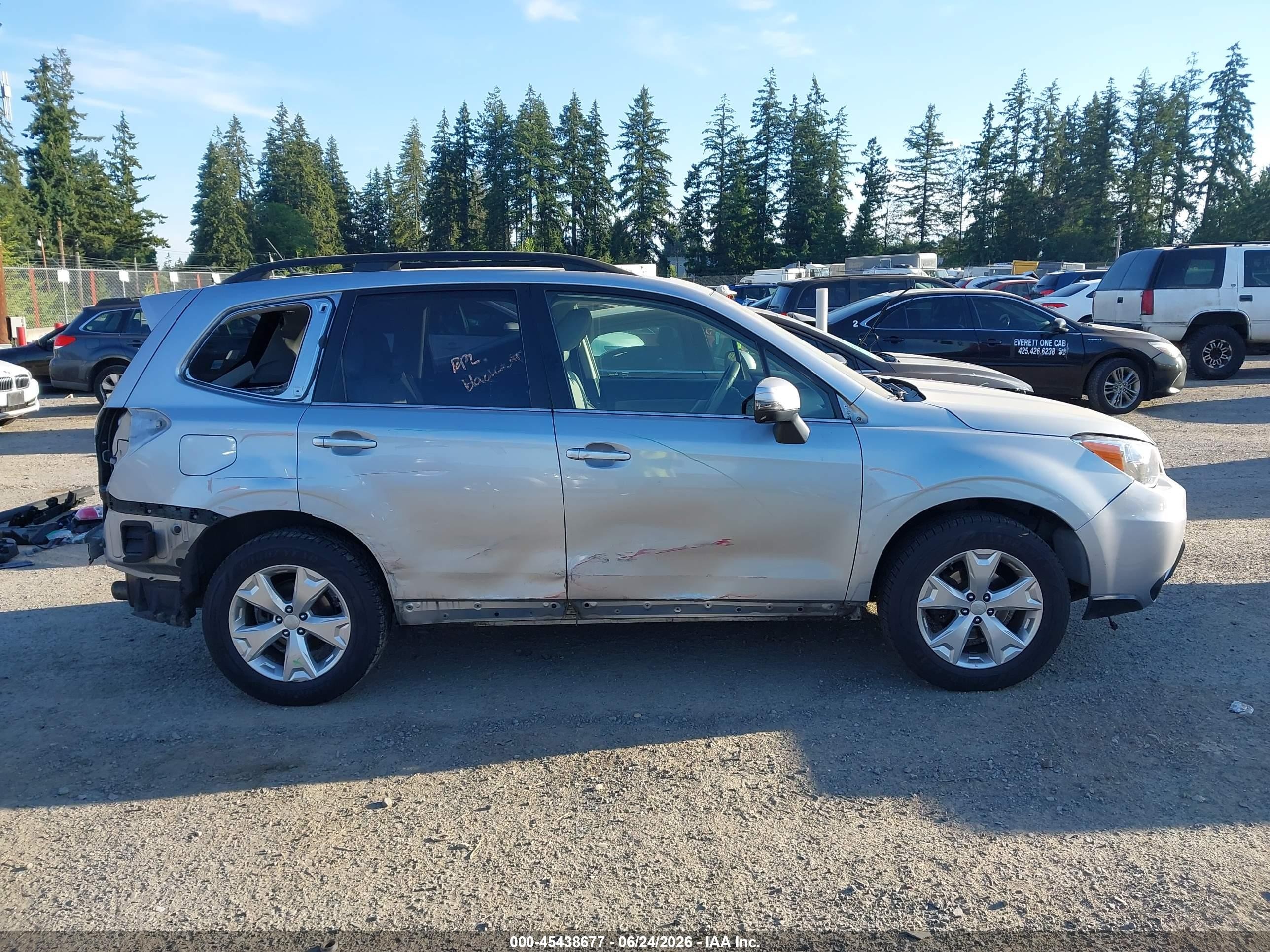2014 Subaru Forester 2.5i Touring Silver vin: JF2SJAMC7EH407694