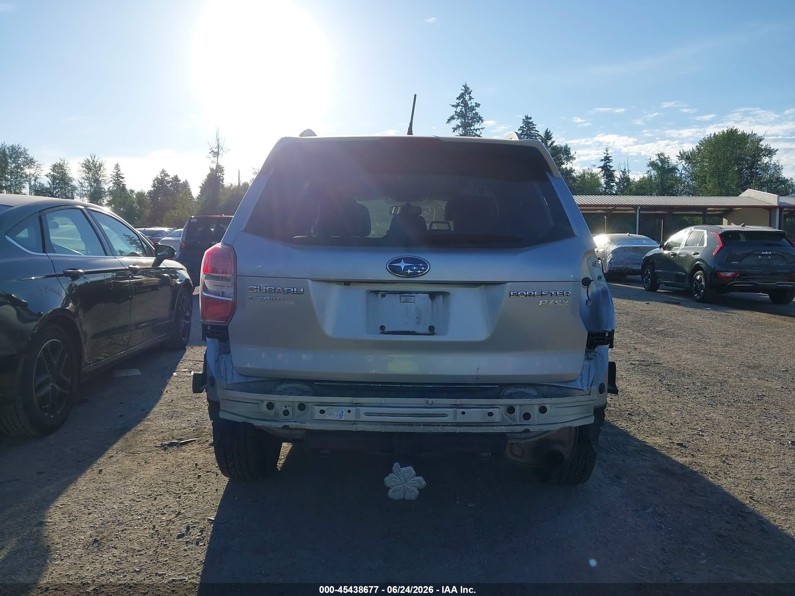 2014 Subaru Forester 2.5i Touring Silver vin: JF2SJAMC7EH407694