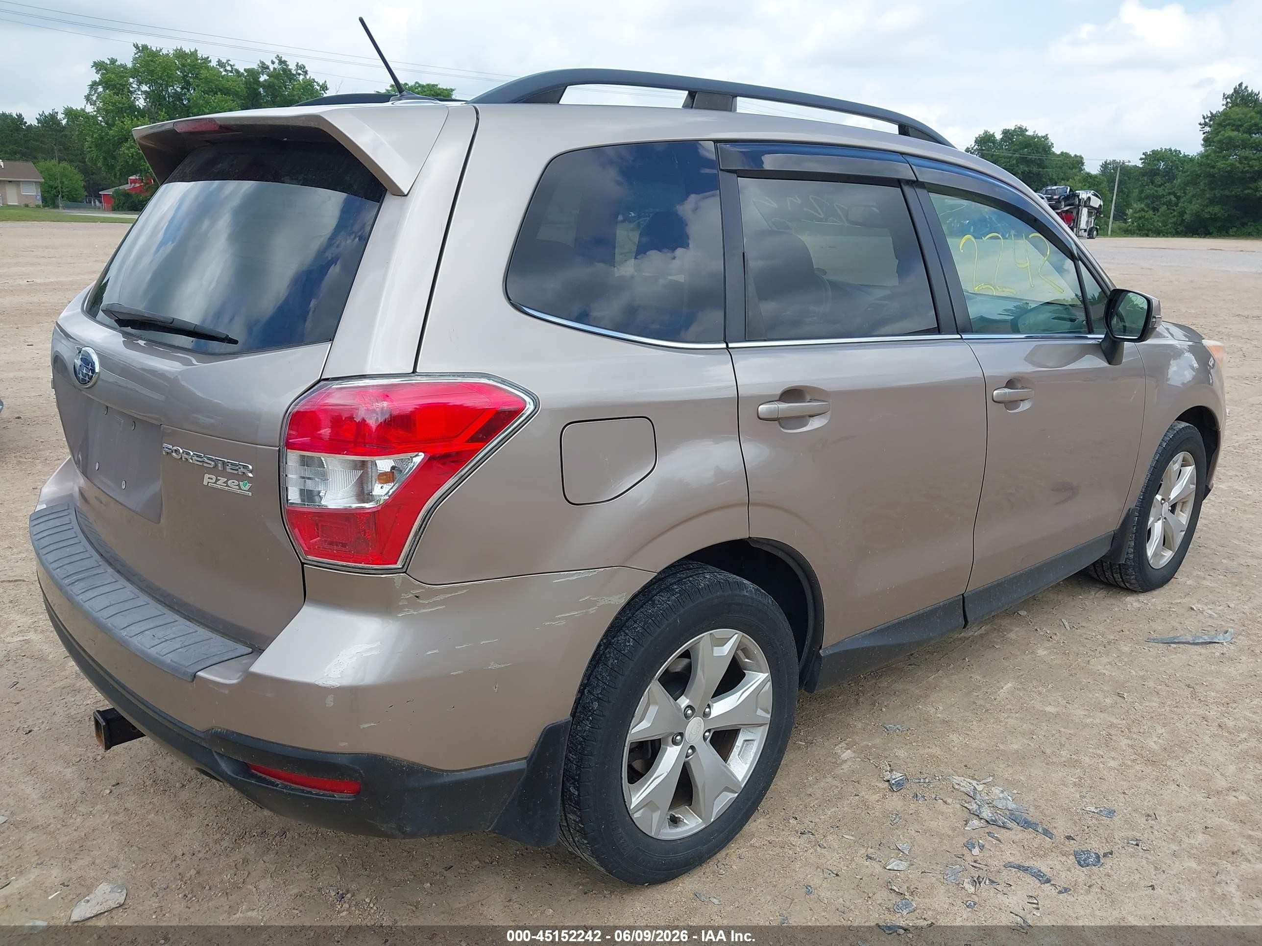 2014 Subaru Forester 2.5i Touring Gold vin: JF2SJAMC8EH510428