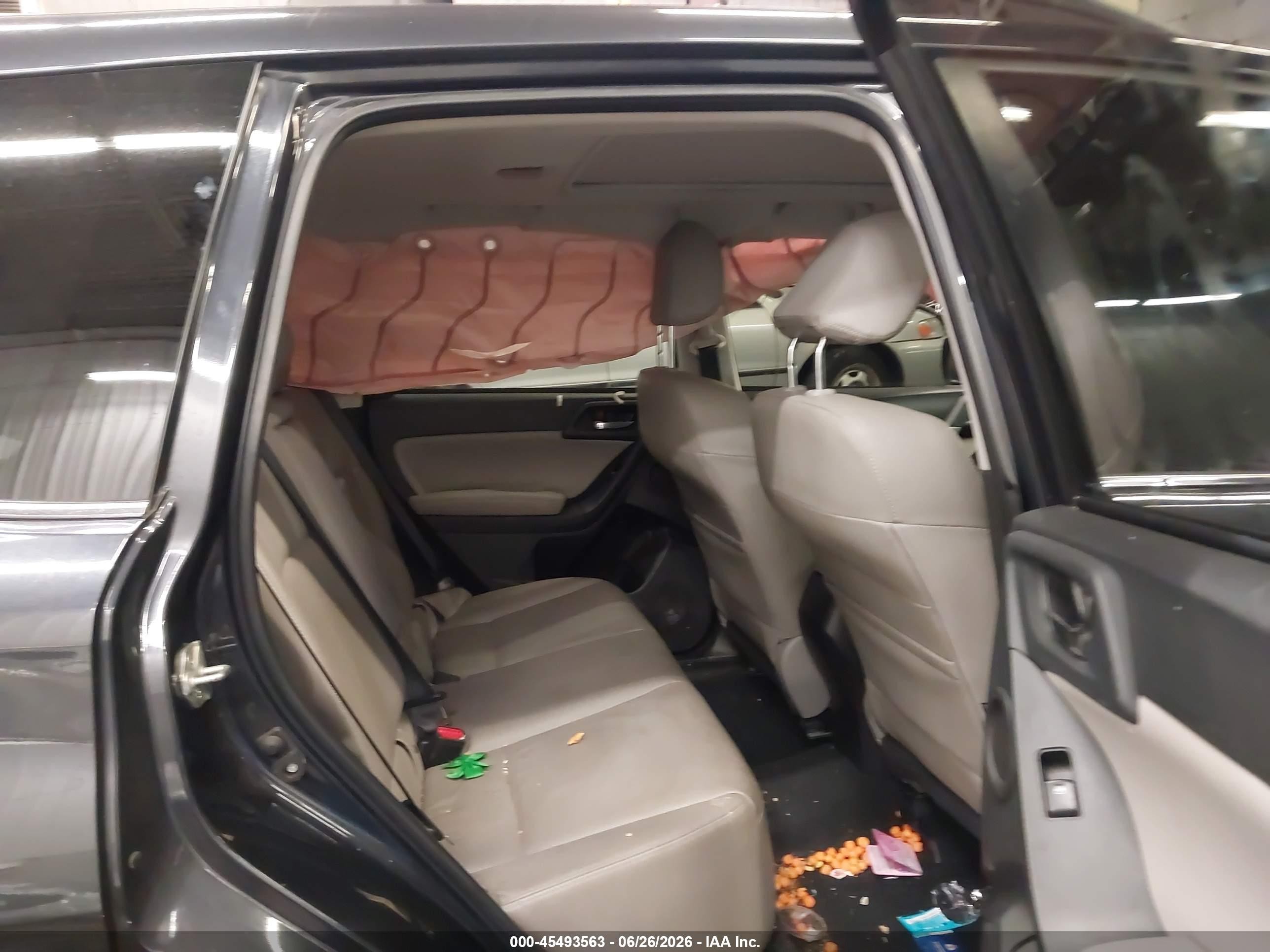 2014 Subaru Forester   Серый vin: JF2SJAMC9EH408202