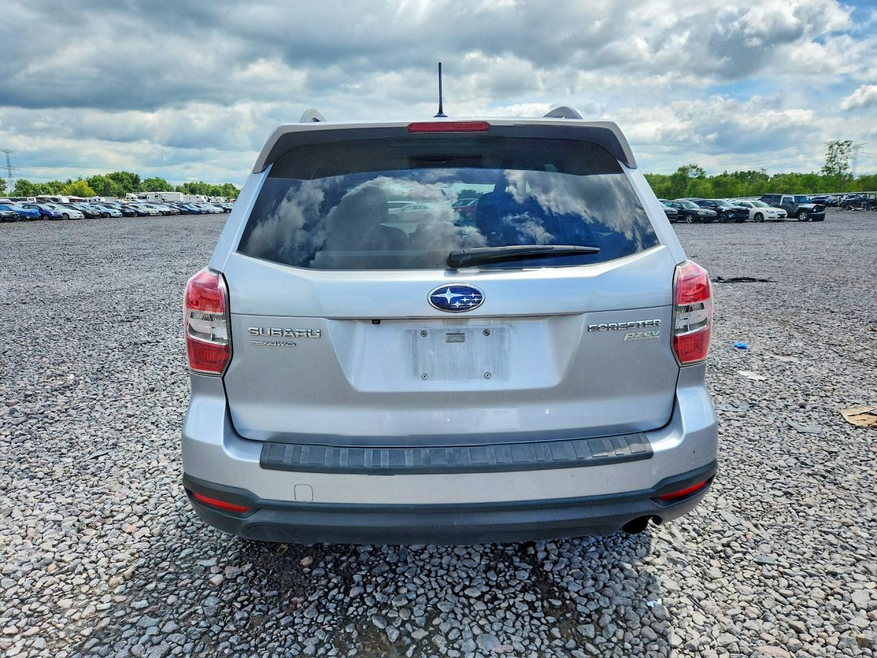 2014 Subaru Forester 2.5i Touring Silver vin: JF2SJAMC9EH490867