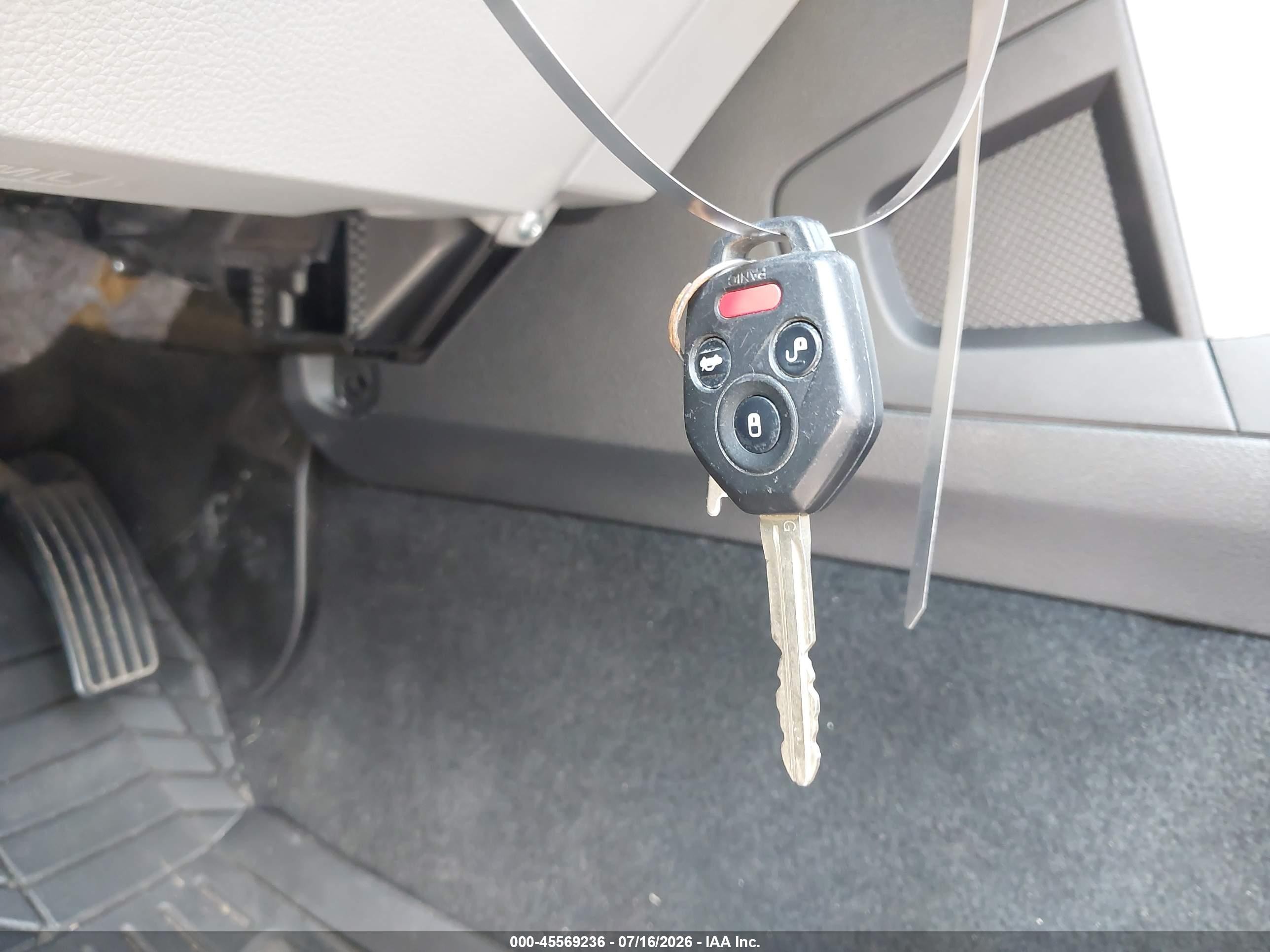 2014 Subaru Forester 2.5i Touring Silver vin: JF2SJAMCXEH514853