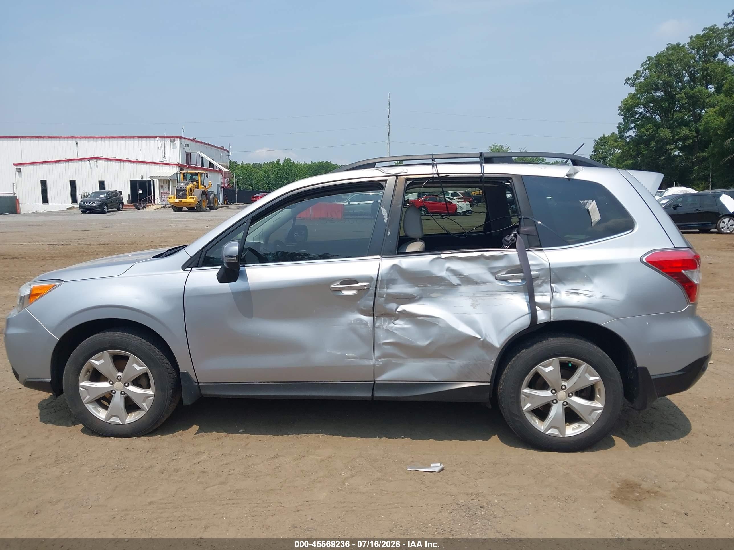 2014 Subaru Forester 2.5i Touring Silver vin: JF2SJAMCXEH514853