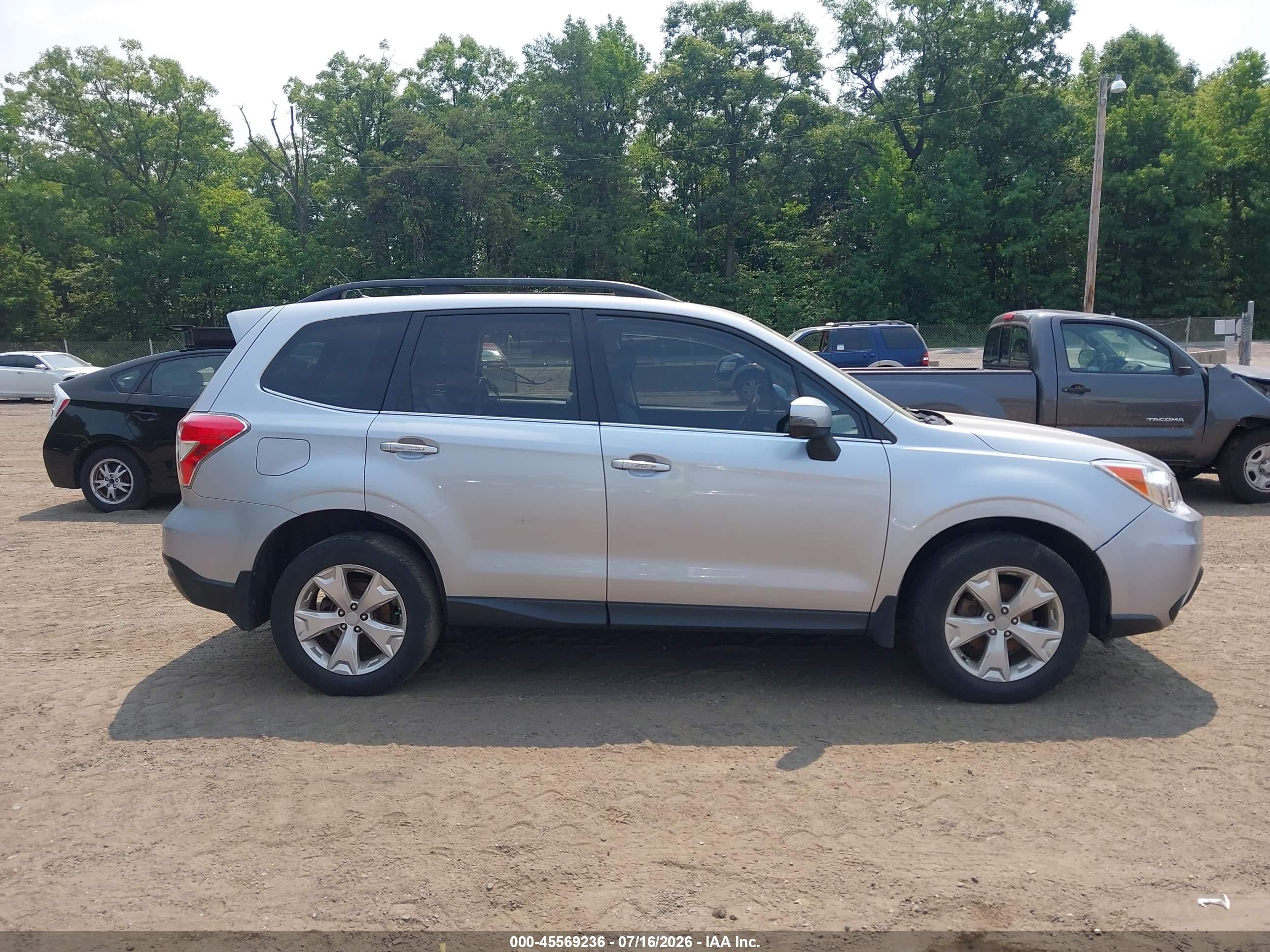 2014 Subaru Forester 2.5i Touring Silver vin: JF2SJAMCXEH514853