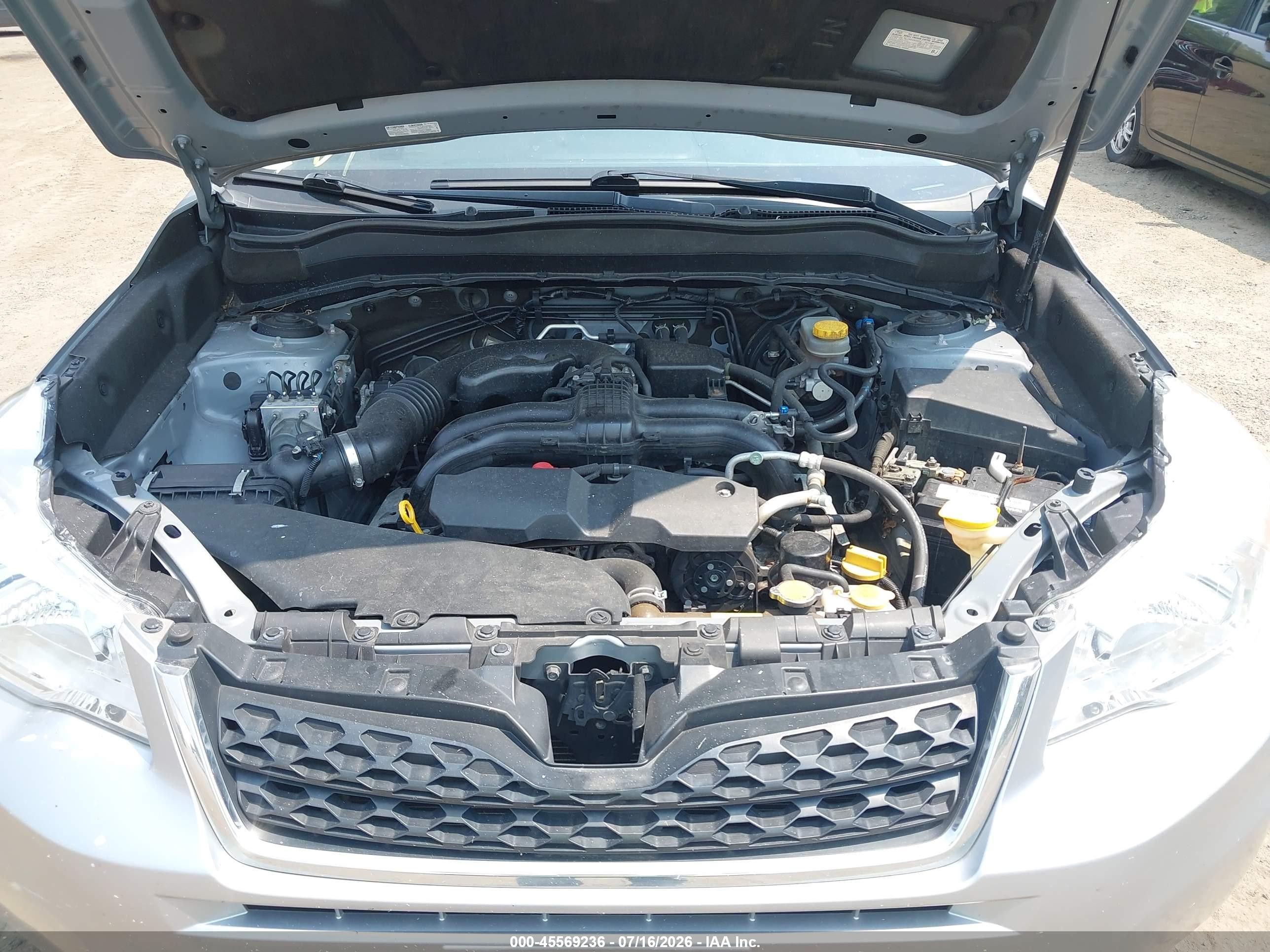 2014 Subaru Forester 2.5i Touring Silver vin: JF2SJAMCXEH514853