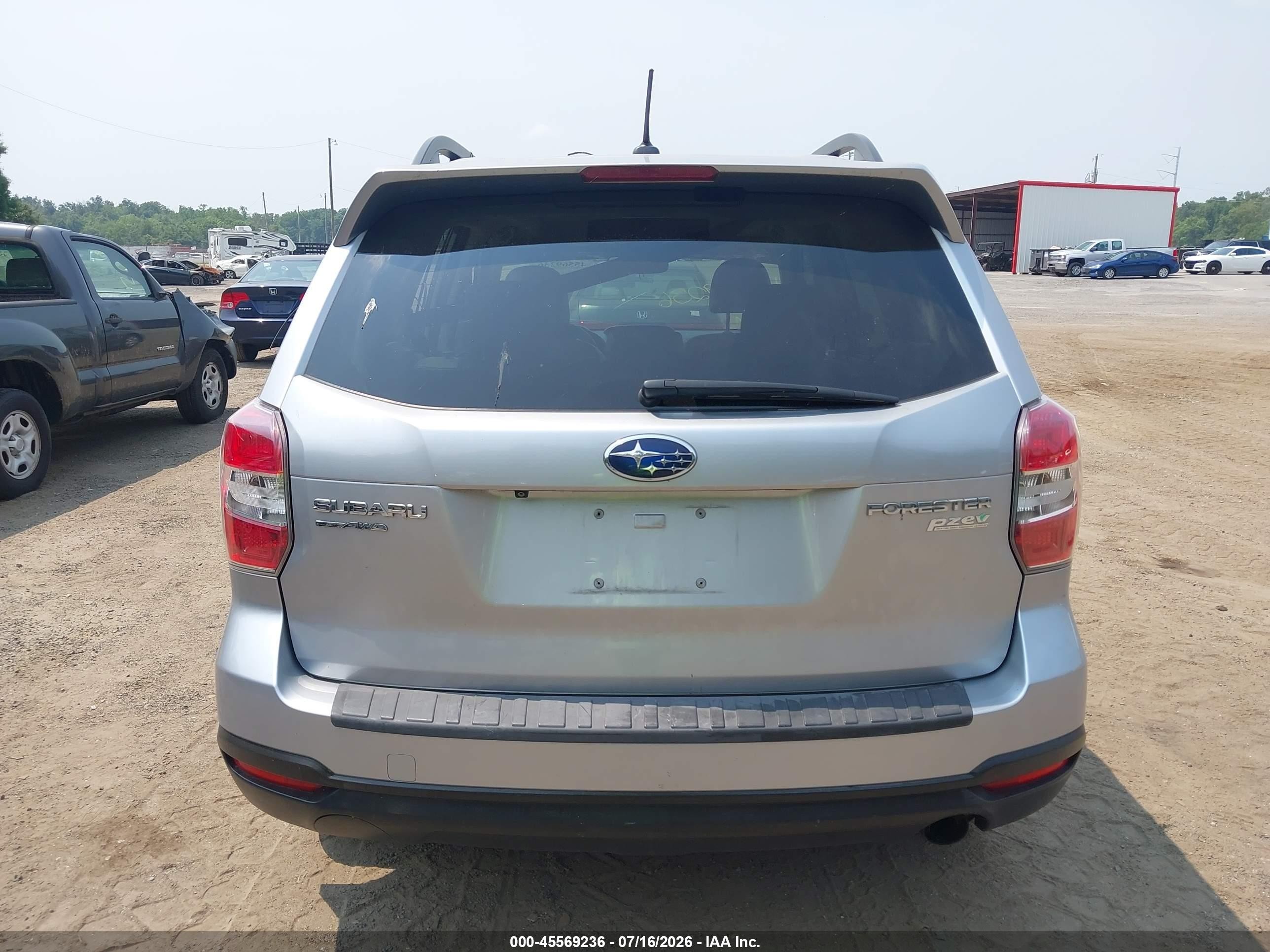 2014 Subaru Forester 2.5i Touring Silver vin: JF2SJAMCXEH514853