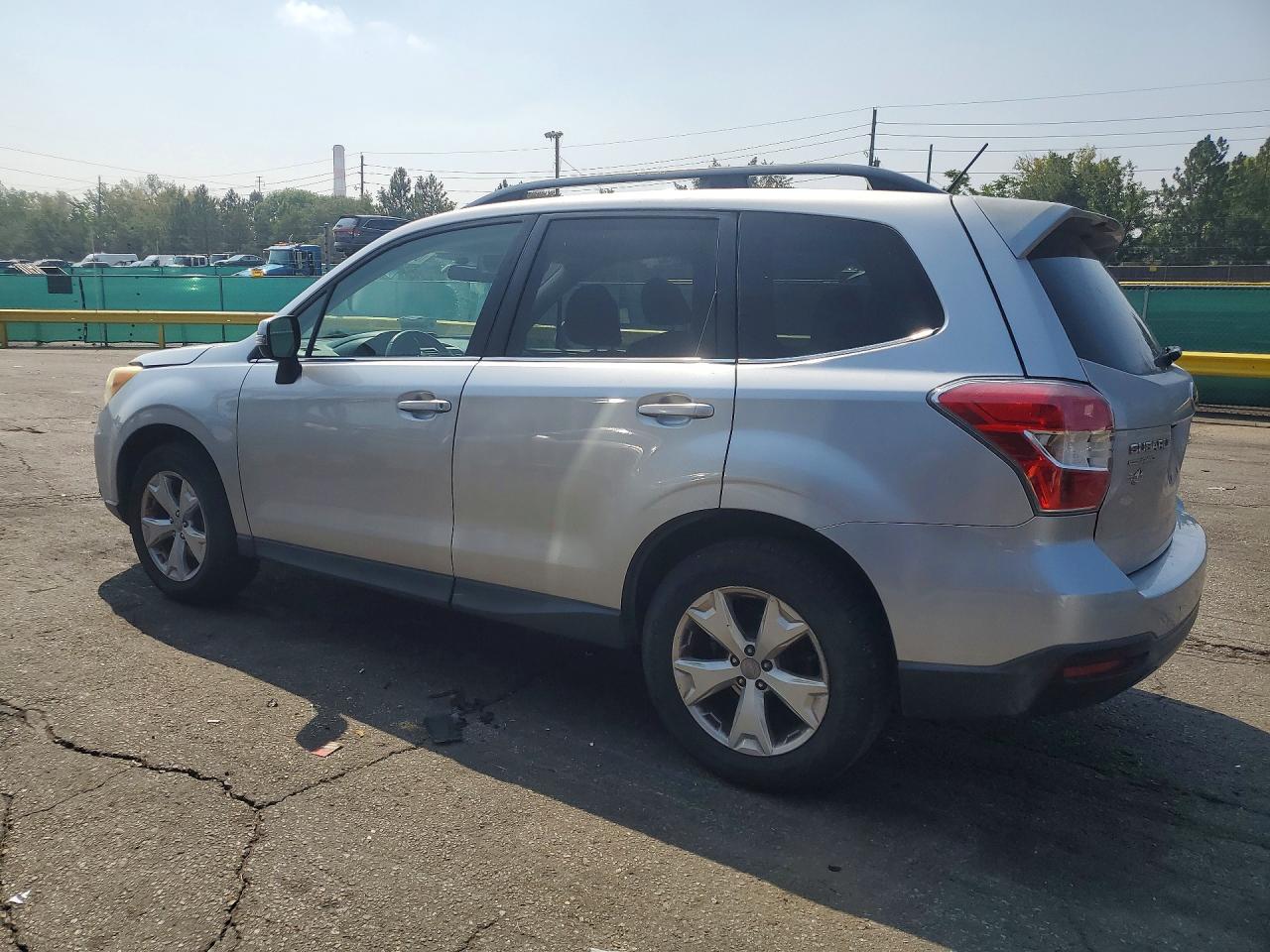 2014 Subaru Forester 2.5i Touring Silver vin: JF2SJAMCXEH524234