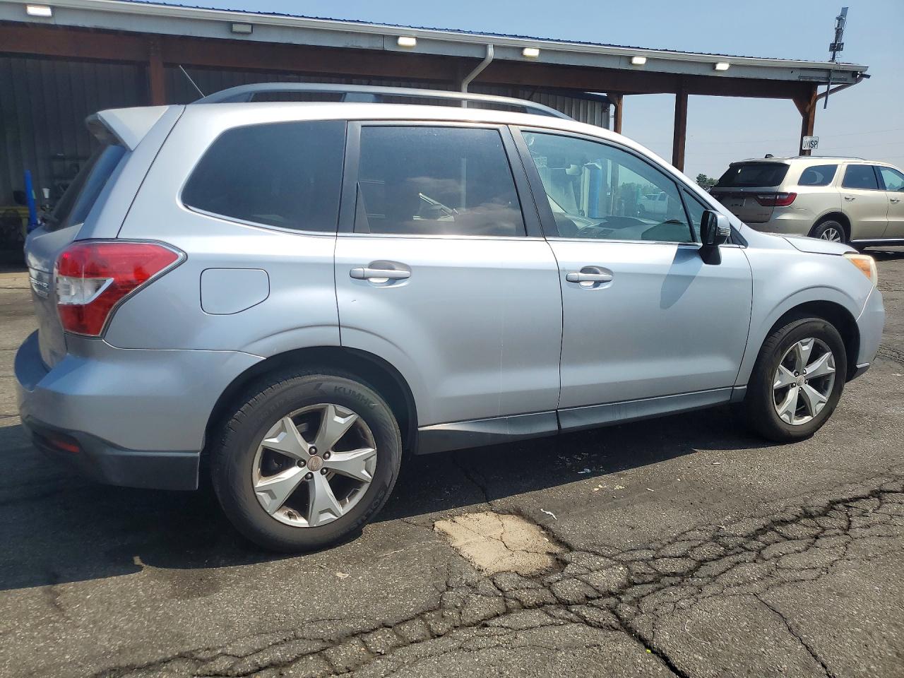 2014 Subaru Forester 2.5i Touring Silver vin: JF2SJAMCXEH524234