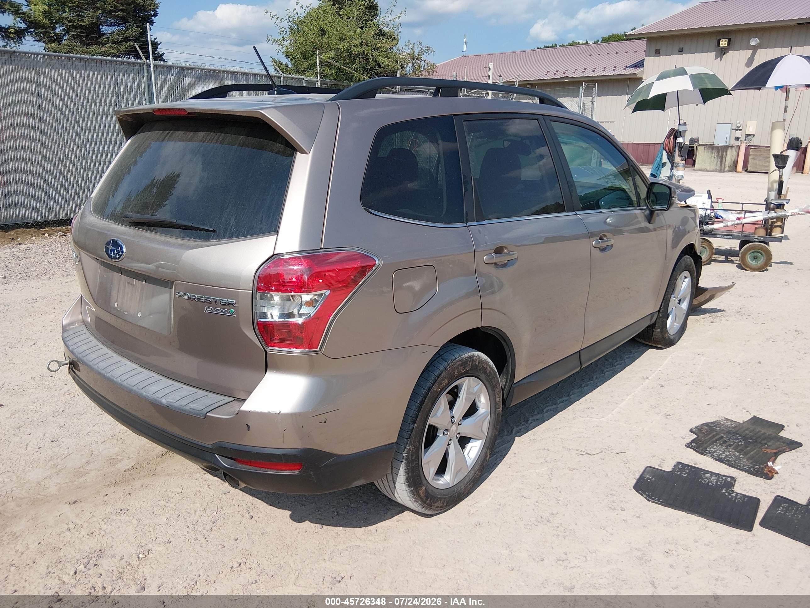 2014 Subaru Forester 2.5i Touring Champagne vin: JF2SJAPC0EH546559