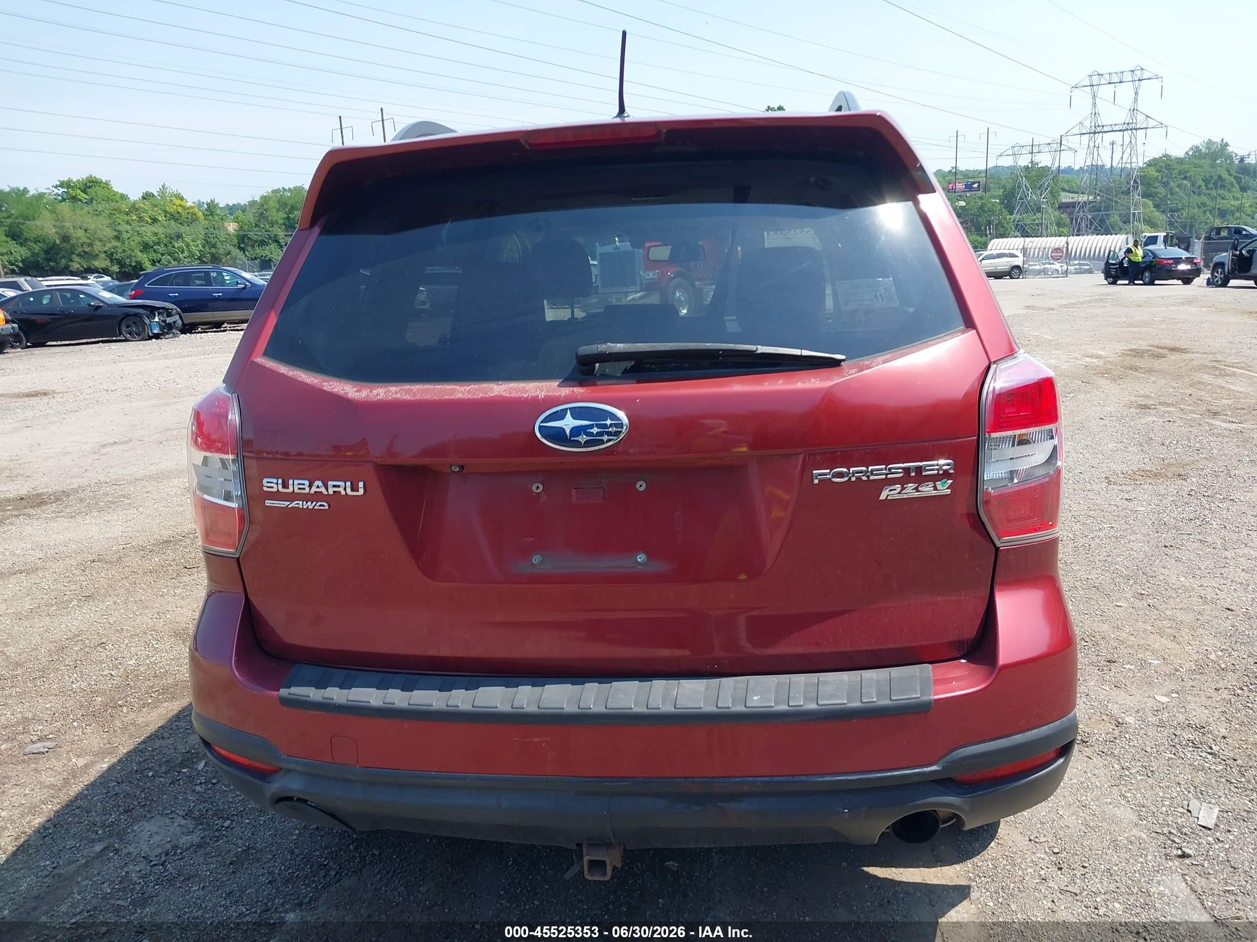 2014 Subaru Forester 2.5i Touring Burgundy vin: JF2SJAPC2EH403922