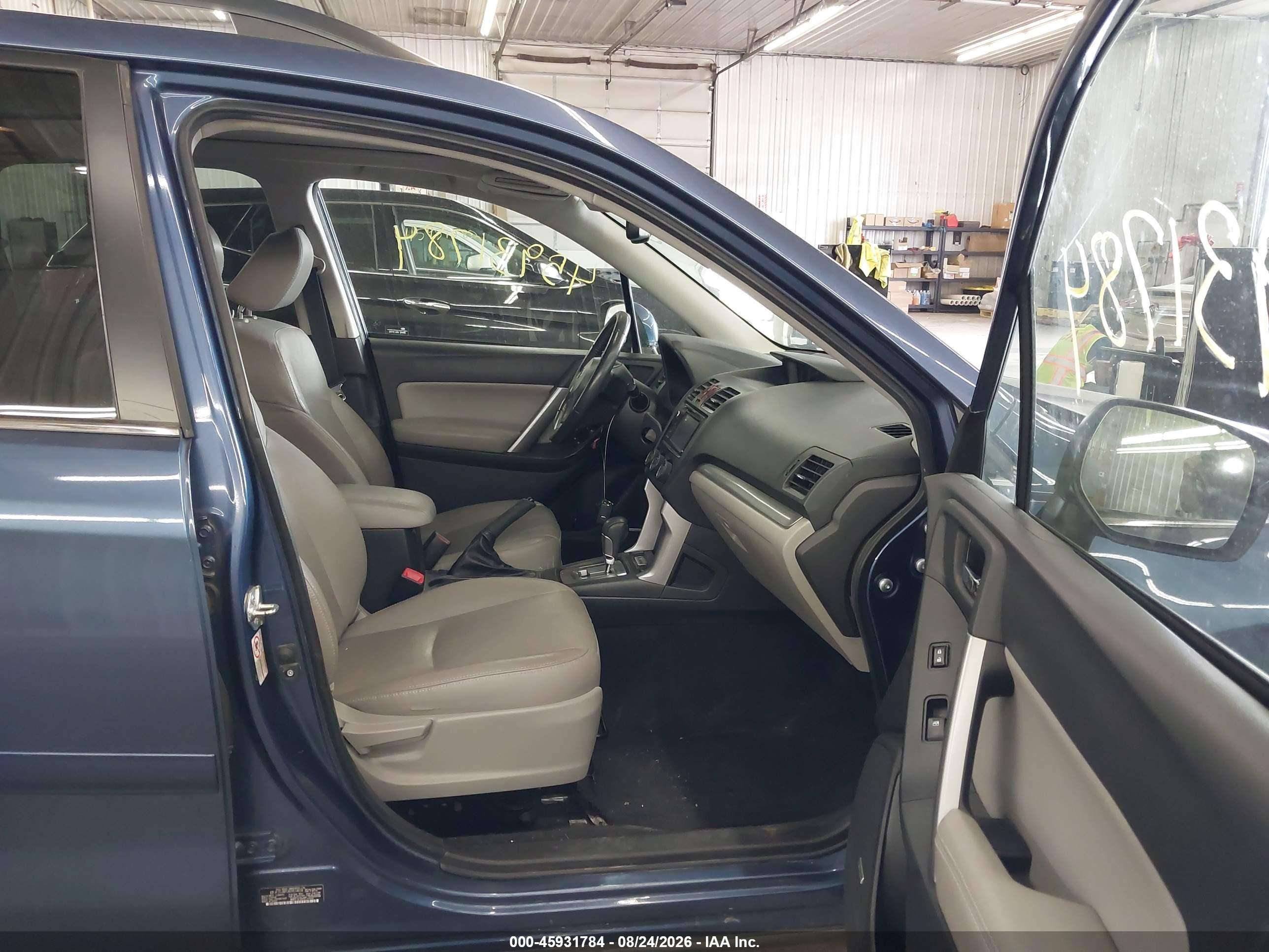 2014 Subaru Forester 2.5i Touring Blue vin: JF2SJAPC4EH514634