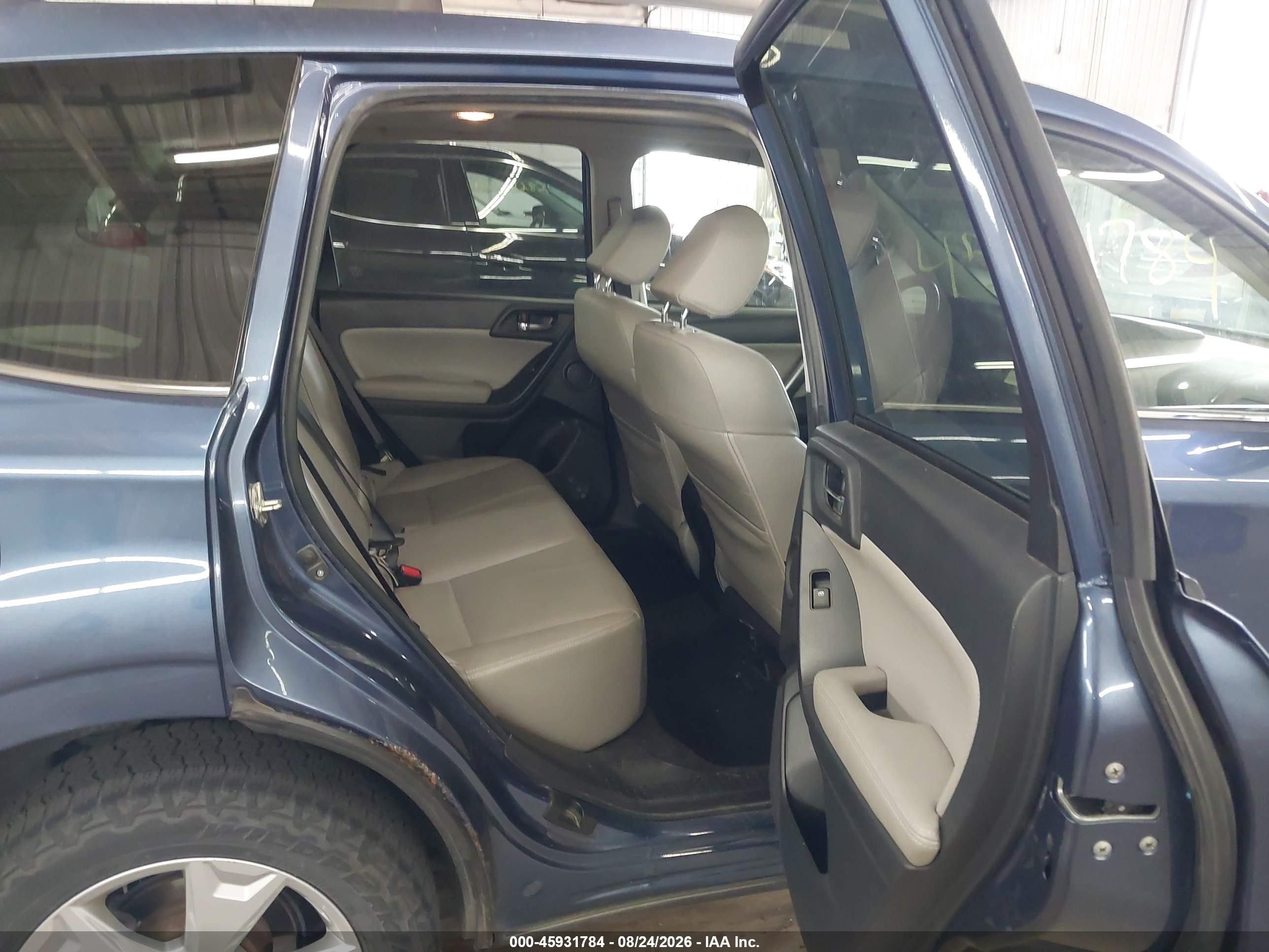 2014 Subaru Forester 2.5i Touring Blue vin: JF2SJAPC4EH514634