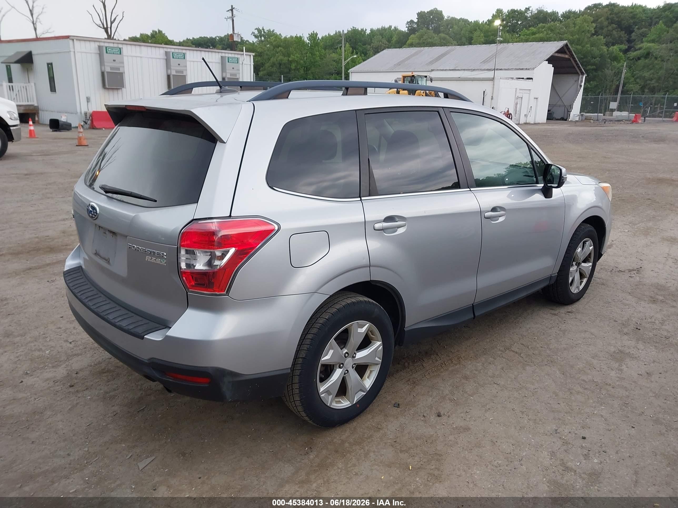 2014 Subaru Forester 2.5i Touring Silver vin: JF2SJAPC4EH535452