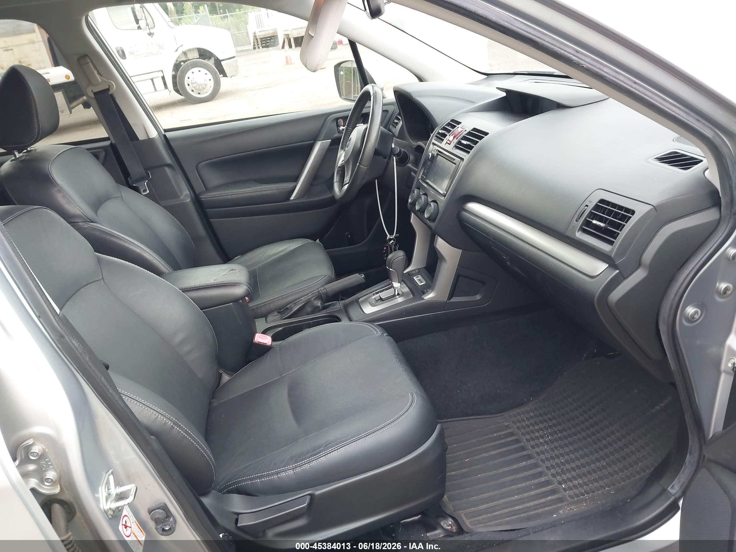 2014 Subaru Forester 2.5i Touring Silver vin: JF2SJAPC4EH535452
