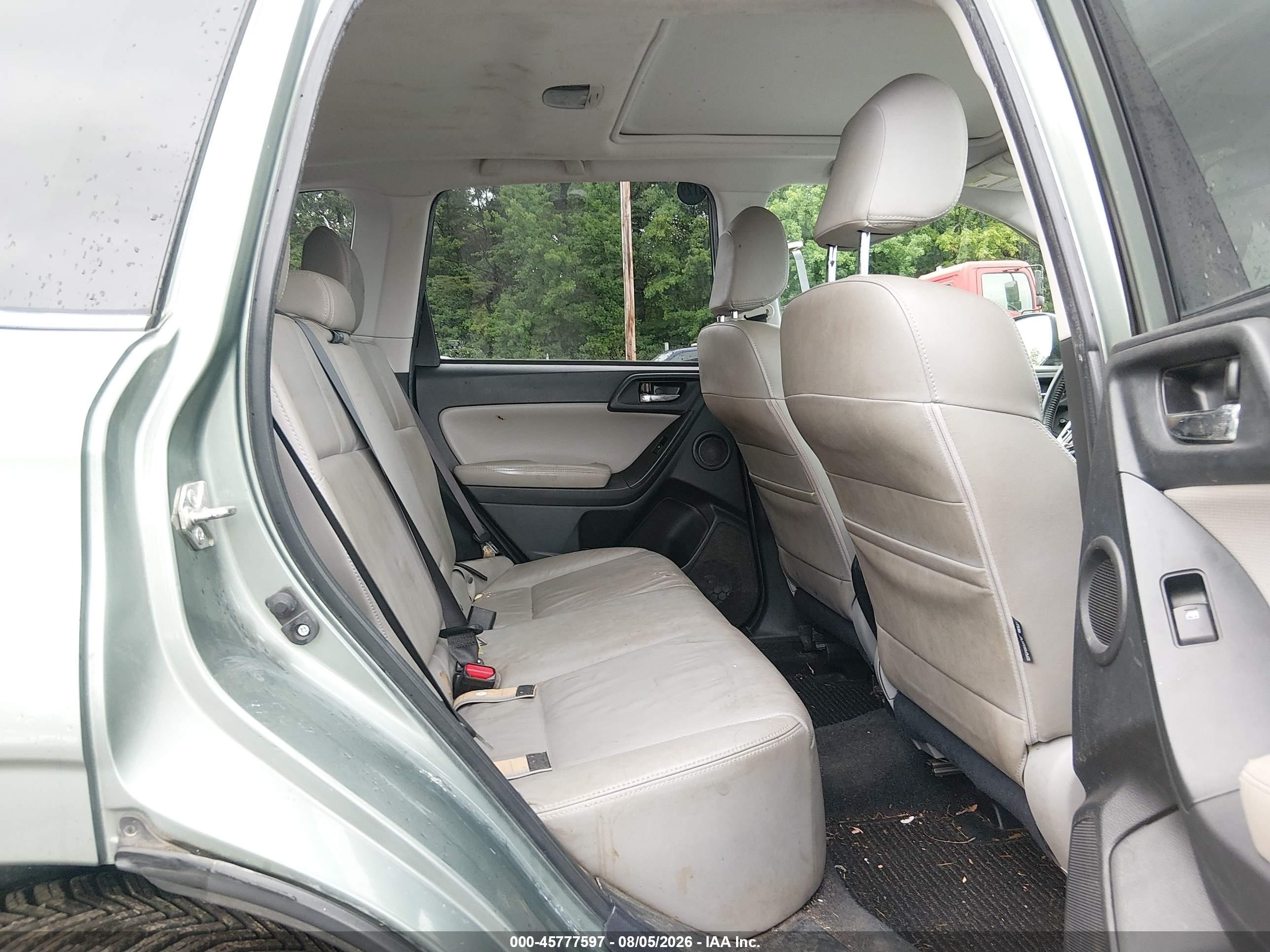 2014 Subaru Forester 2.5i Touring Green vin: JF2SJAPC5EH417880