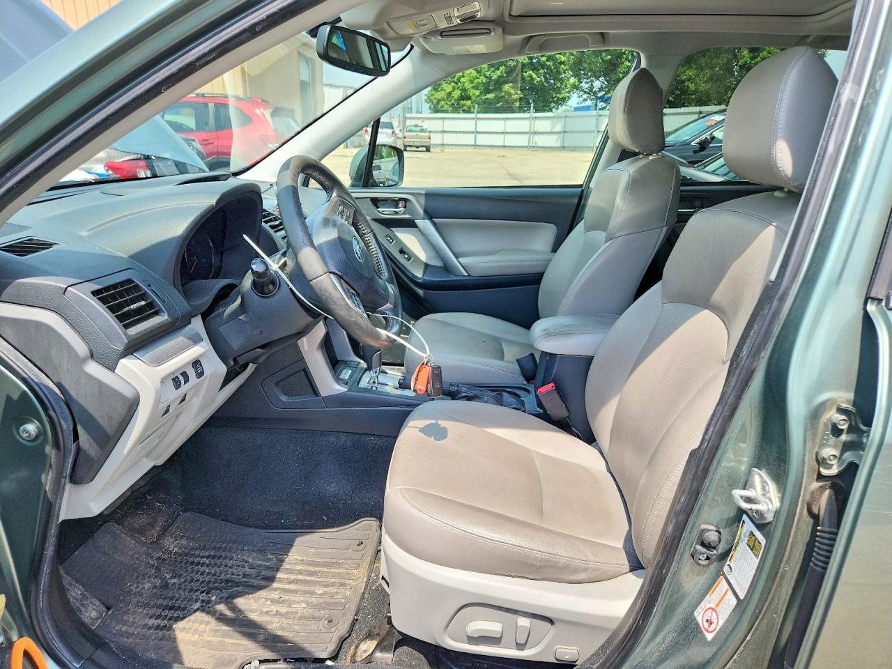 2014 Subaru Forester 2.5i Touring Green vin: JF2SJAPC5EH529711