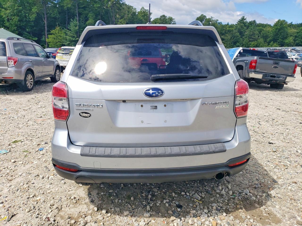 2014 Subaru Forester 2.5i Touring Silver vin: JF2SJAPC6EH455148