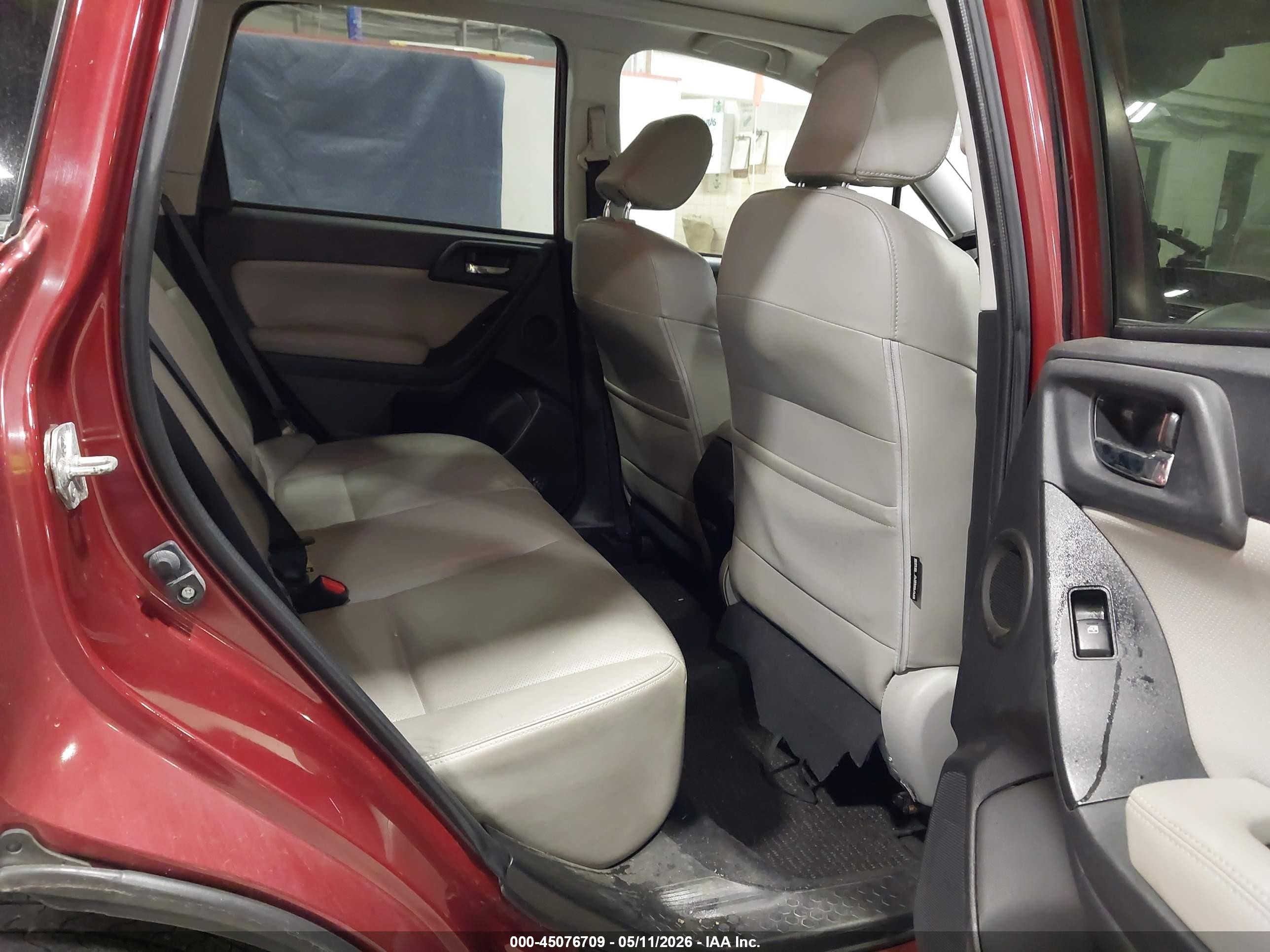 2014 Subaru Forester 2.5i Touring Красный vin: JF2SJAPC7EH521514