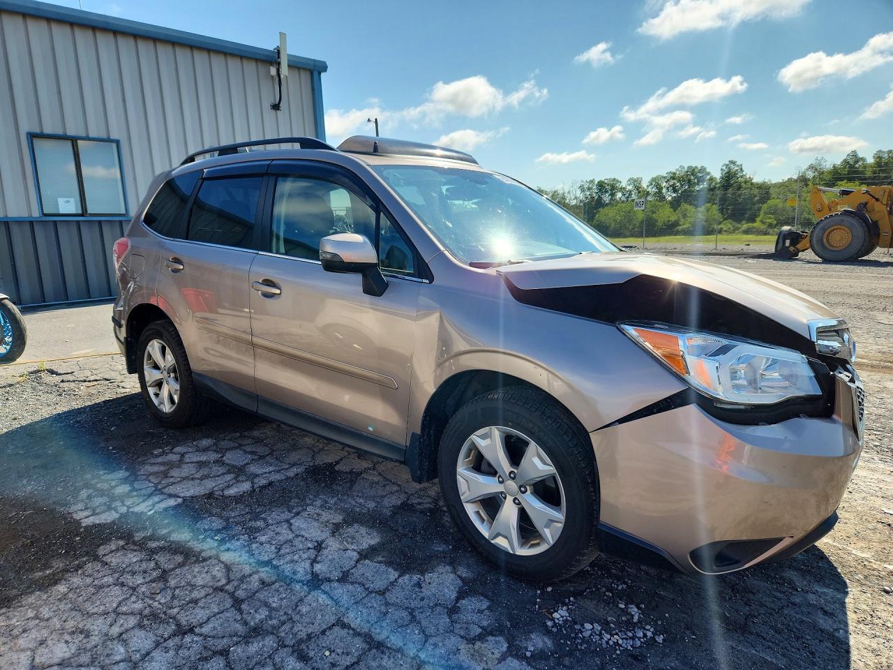 2014 Subaru Forester 2.5i Touring Beige vin: JF2SJAPC8EH478284