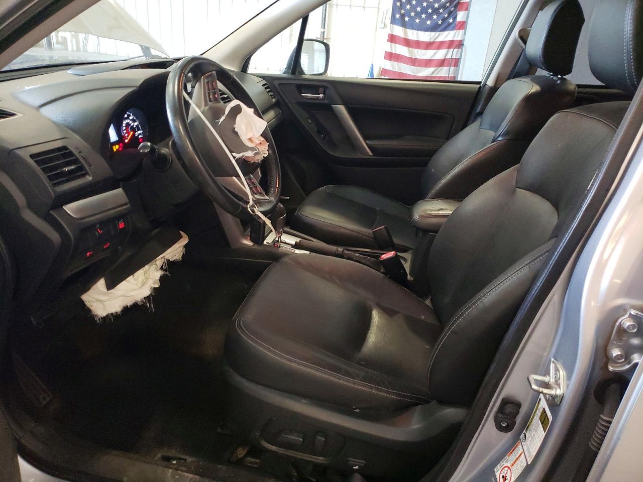 2014 Subaru Forester Silver vin: JF2SJAPC9EH417204