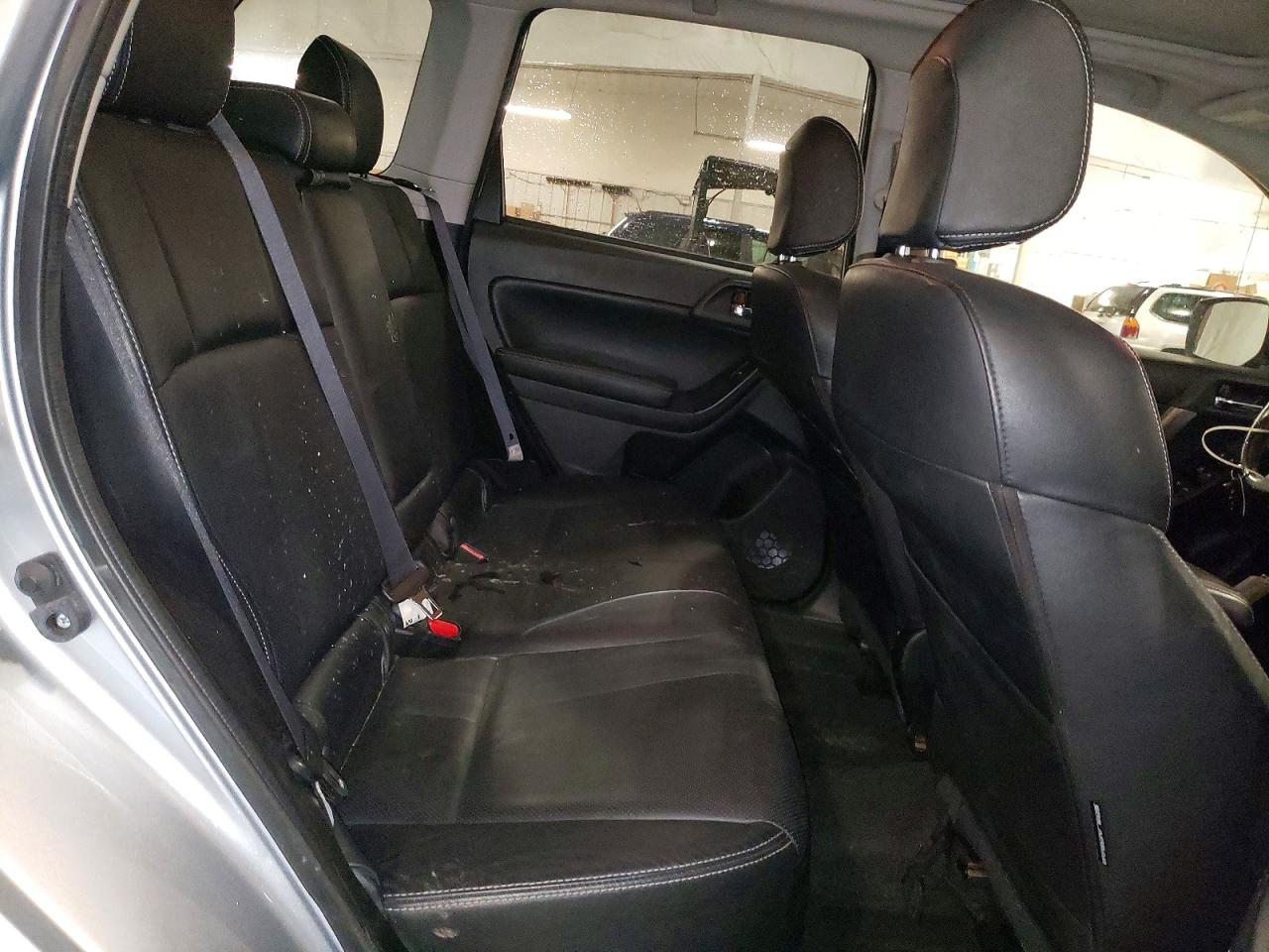 2014 Subaru Forester Silver vin: JF2SJAPC9EH417204