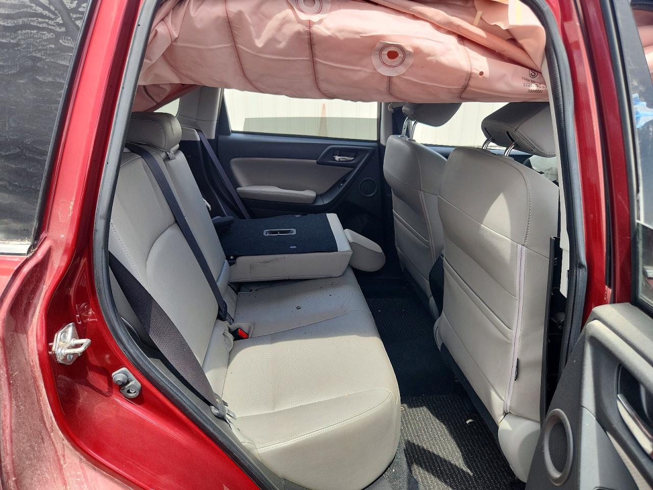 2014 Subaru Forester 2.5i Touring Red vin: JF2SJAPCXEH419334