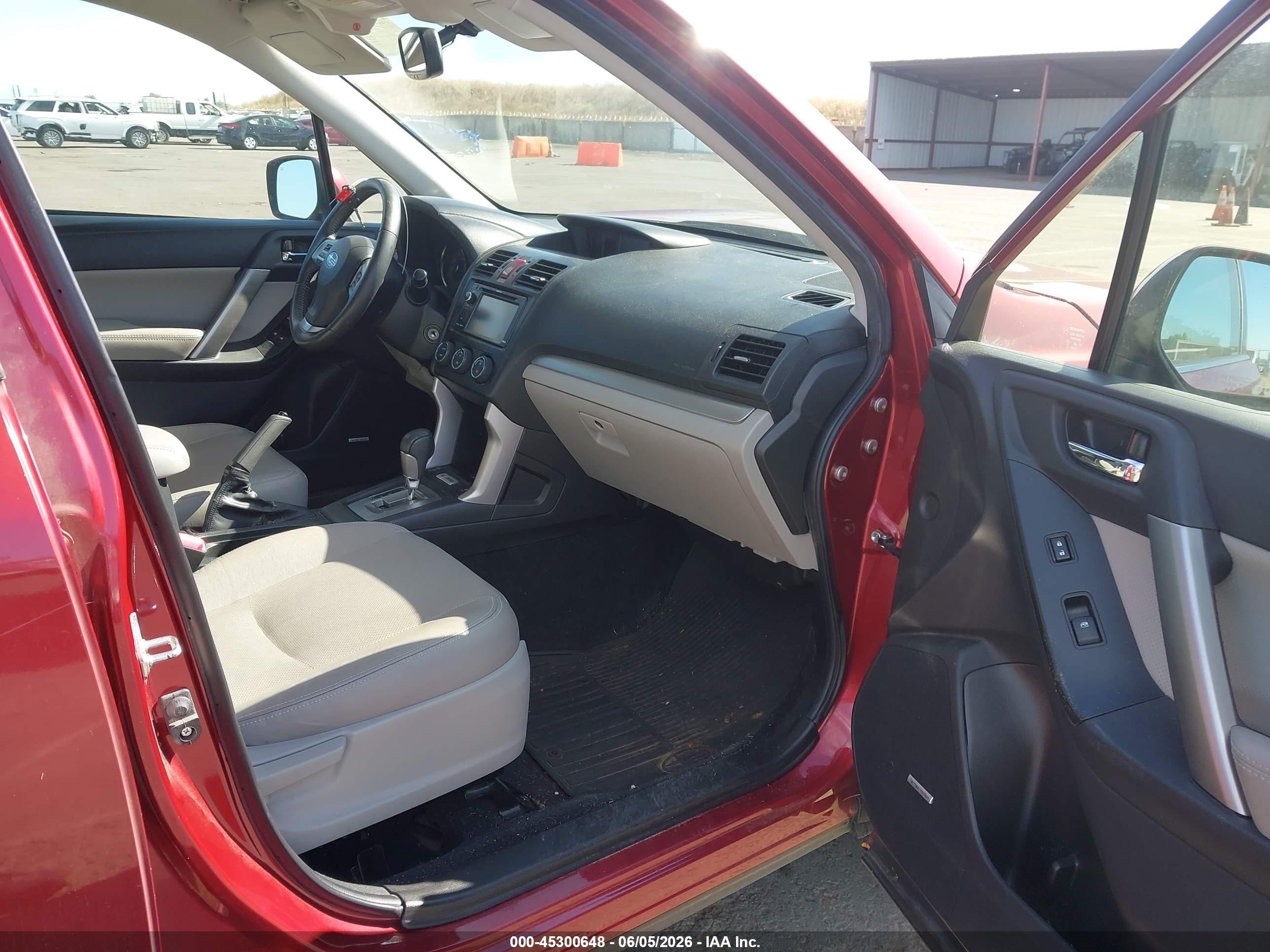 2015 Subaru Forester 2.5i Limited Red vin: JF2SJARC0FH521174