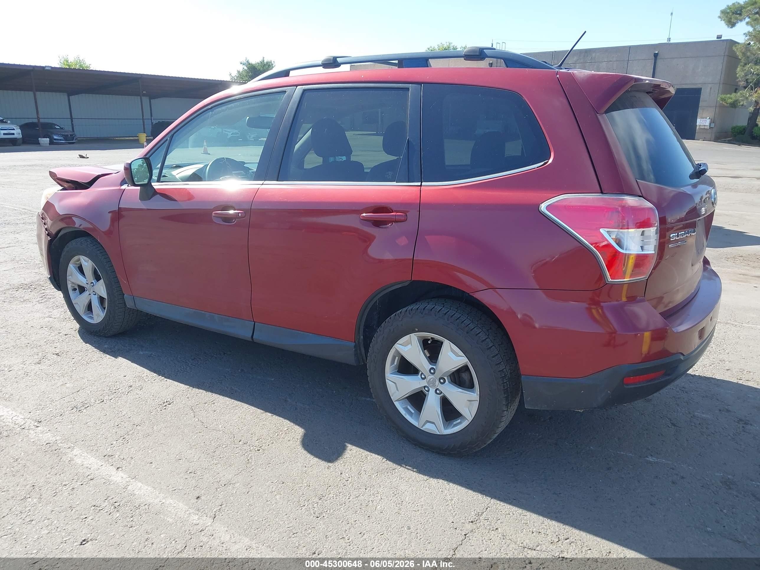2015 Subaru Forester 2.5i Limited Red vin: JF2SJARC0FH521174