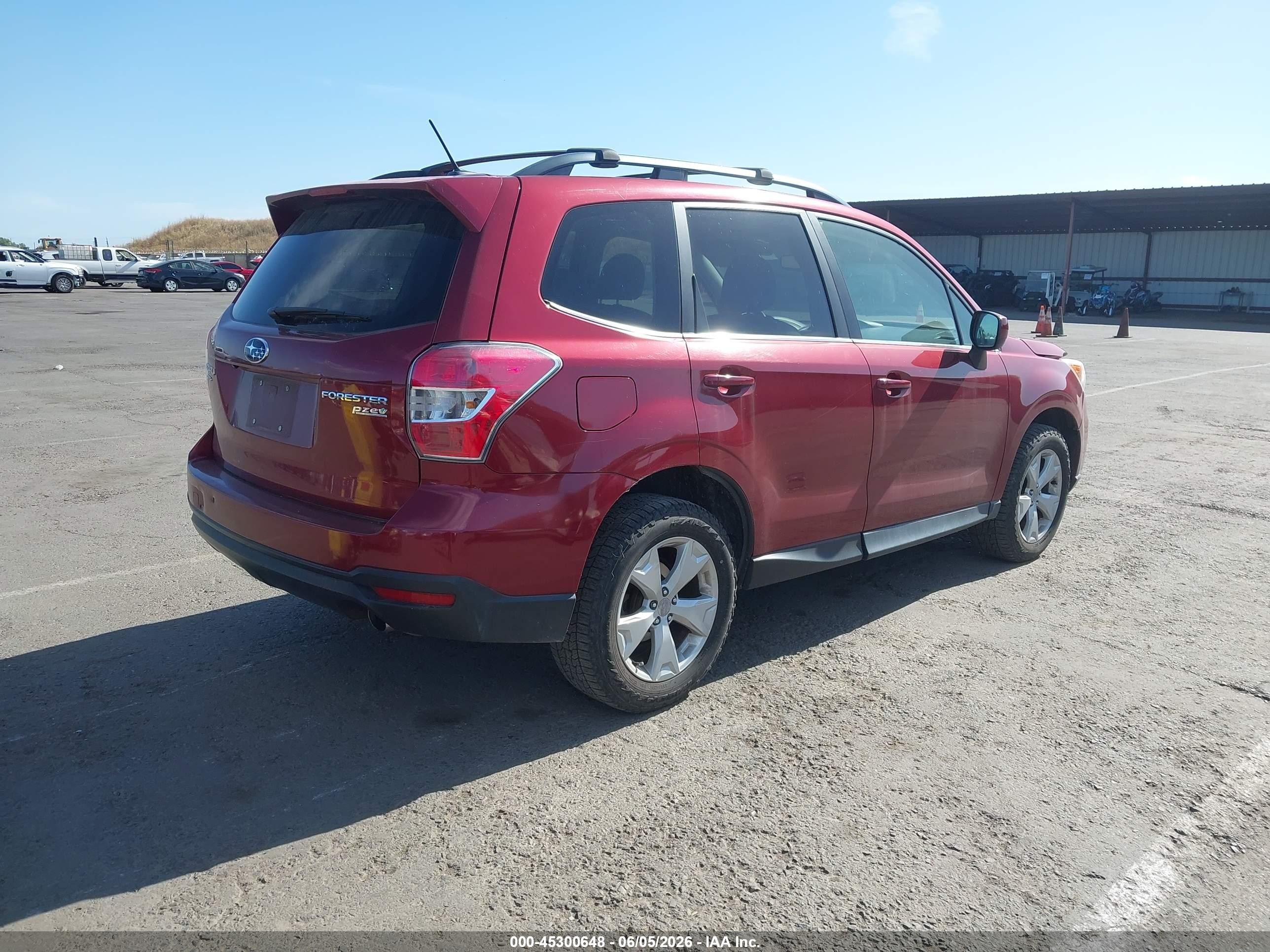 2015 Subaru Forester 2.5i Limited Red vin: JF2SJARC0FH521174