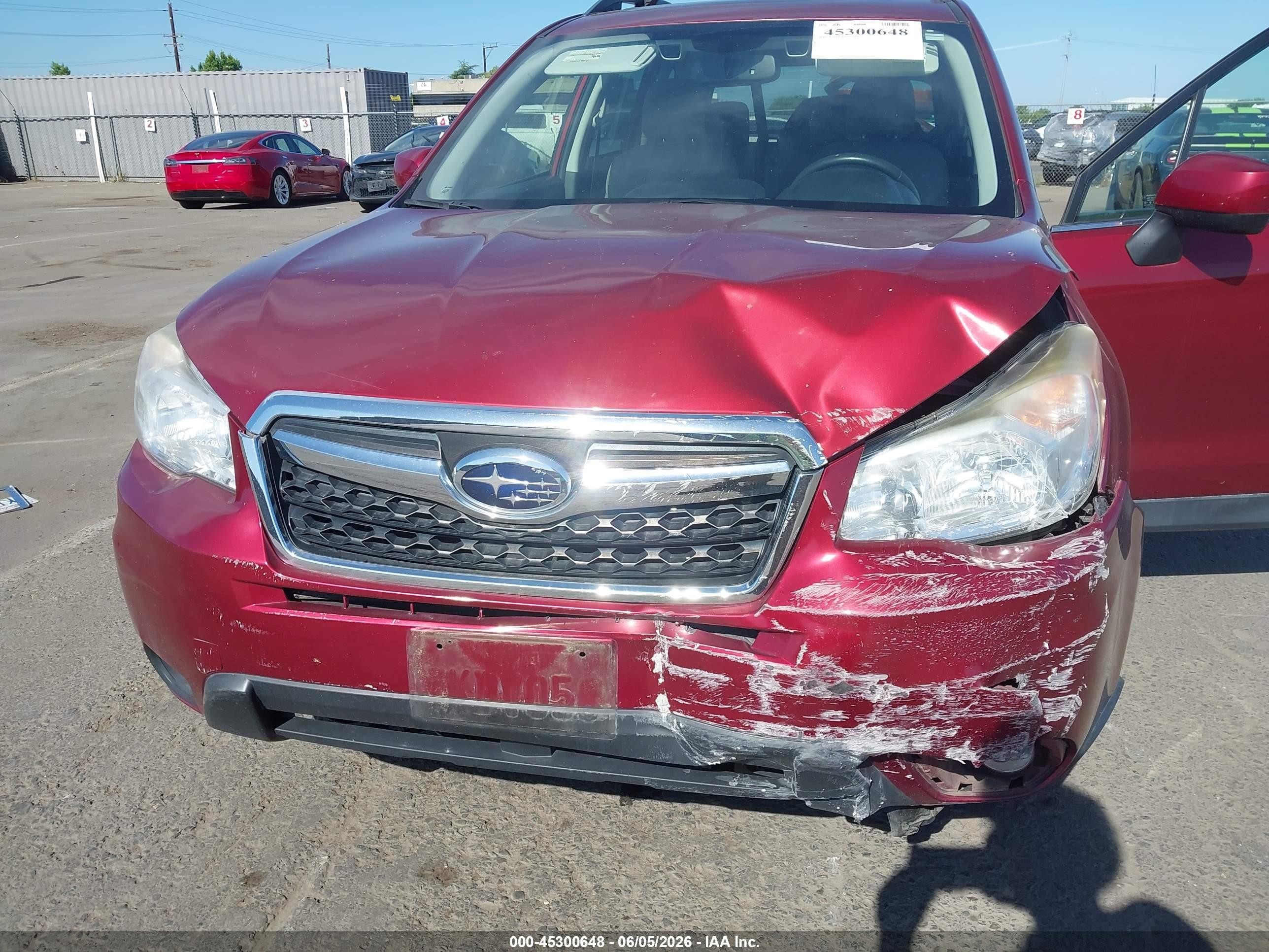 2015 Subaru Forester 2.5i Limited Red vin: JF2SJARC0FH521174