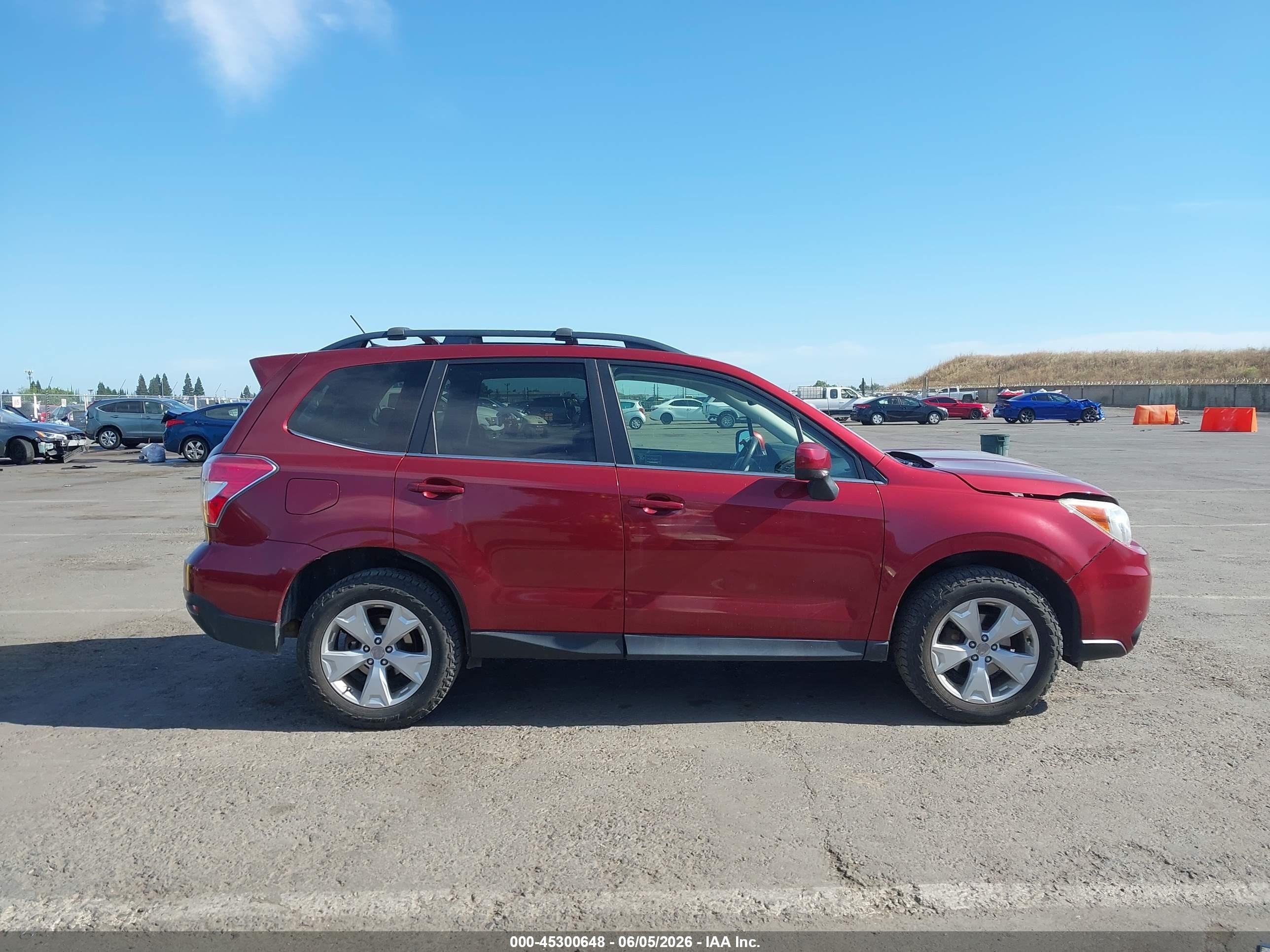 2015 Subaru Forester 2.5i Limited Red vin: JF2SJARC0FH521174