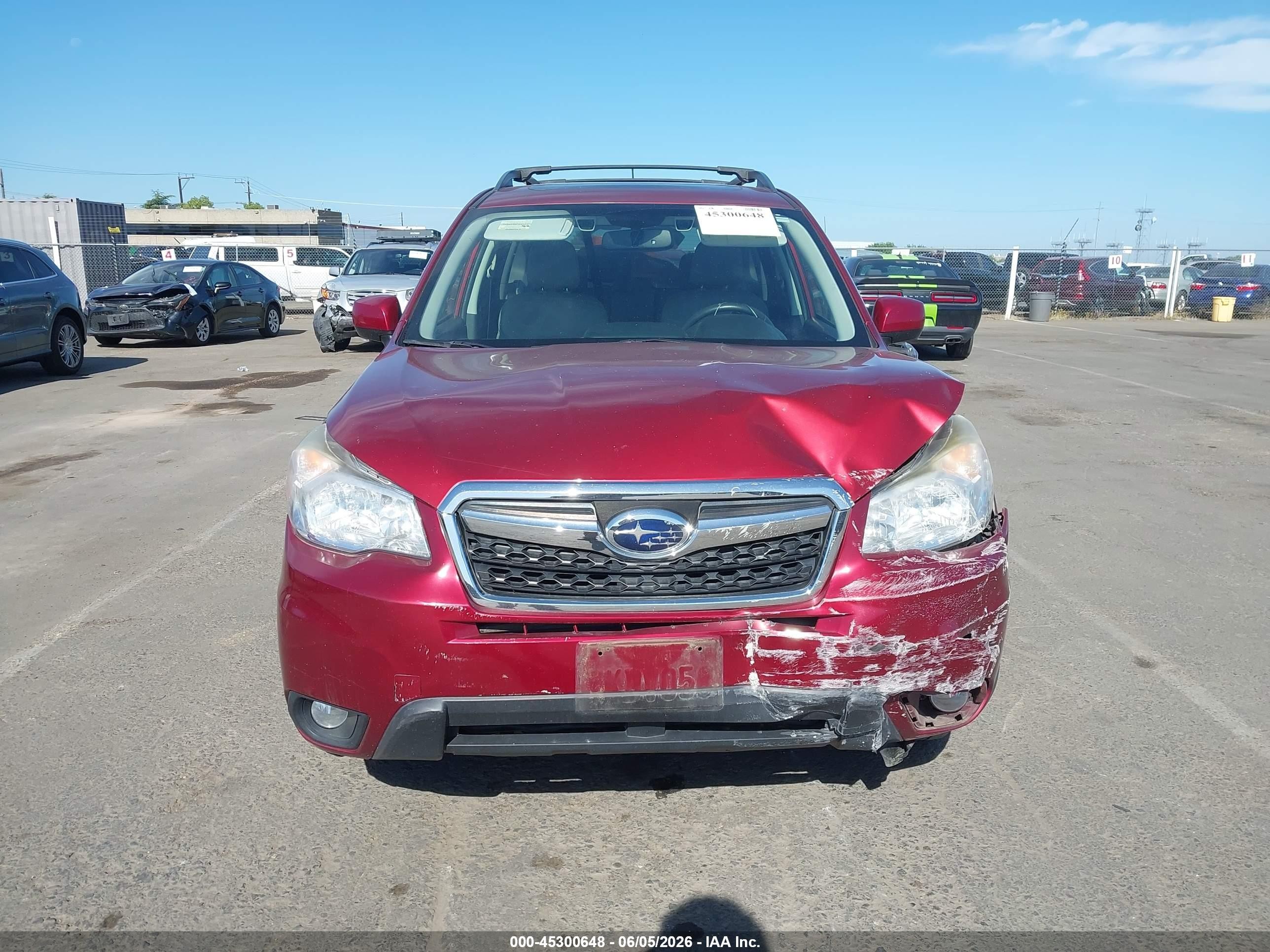 2015 Subaru Forester 2.5i Limited Red vin: JF2SJARC0FH521174