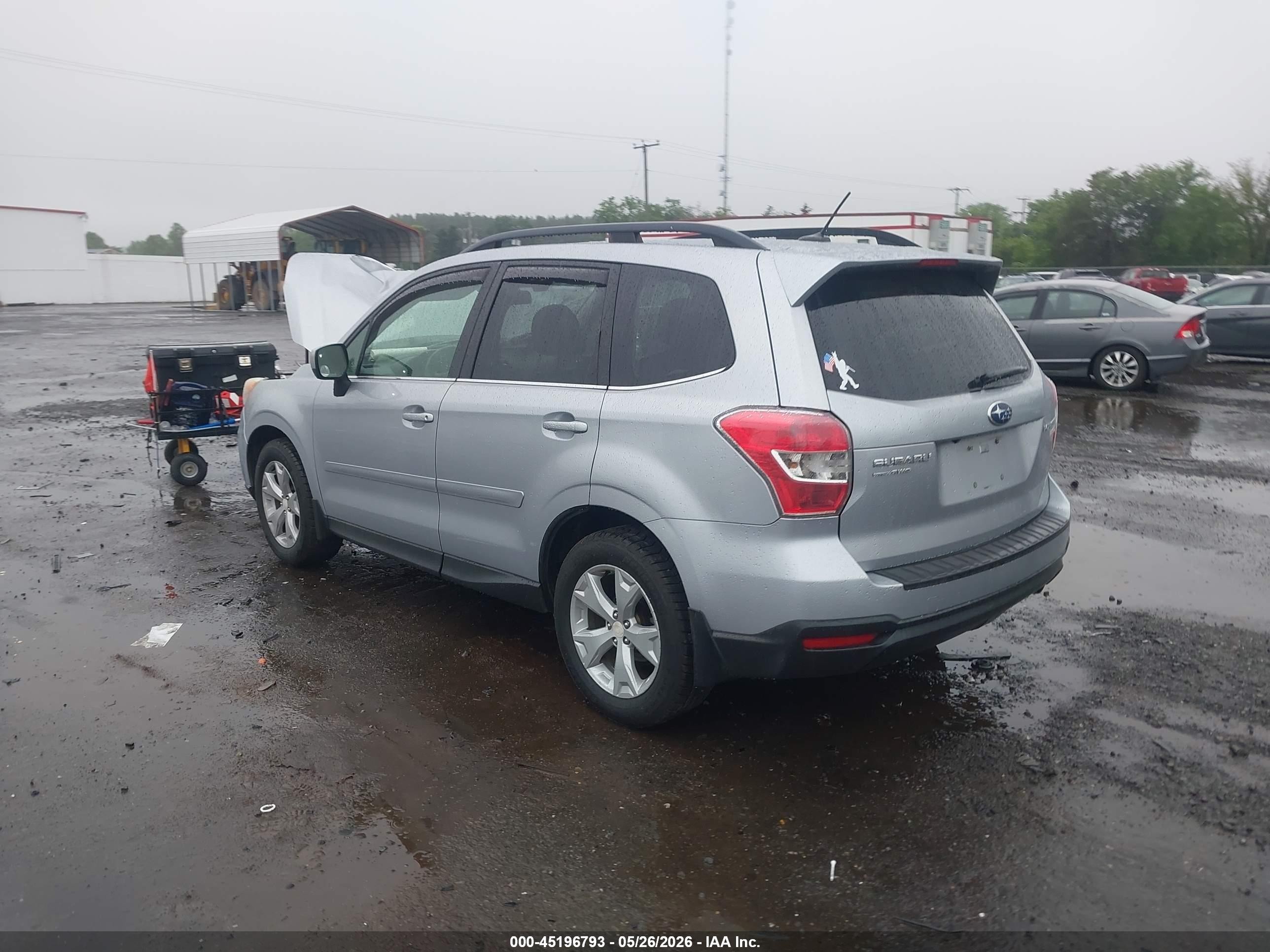 2015 Subaru Forester 2.5i Limited Серебряный vin: JF2SJARC1FH498312