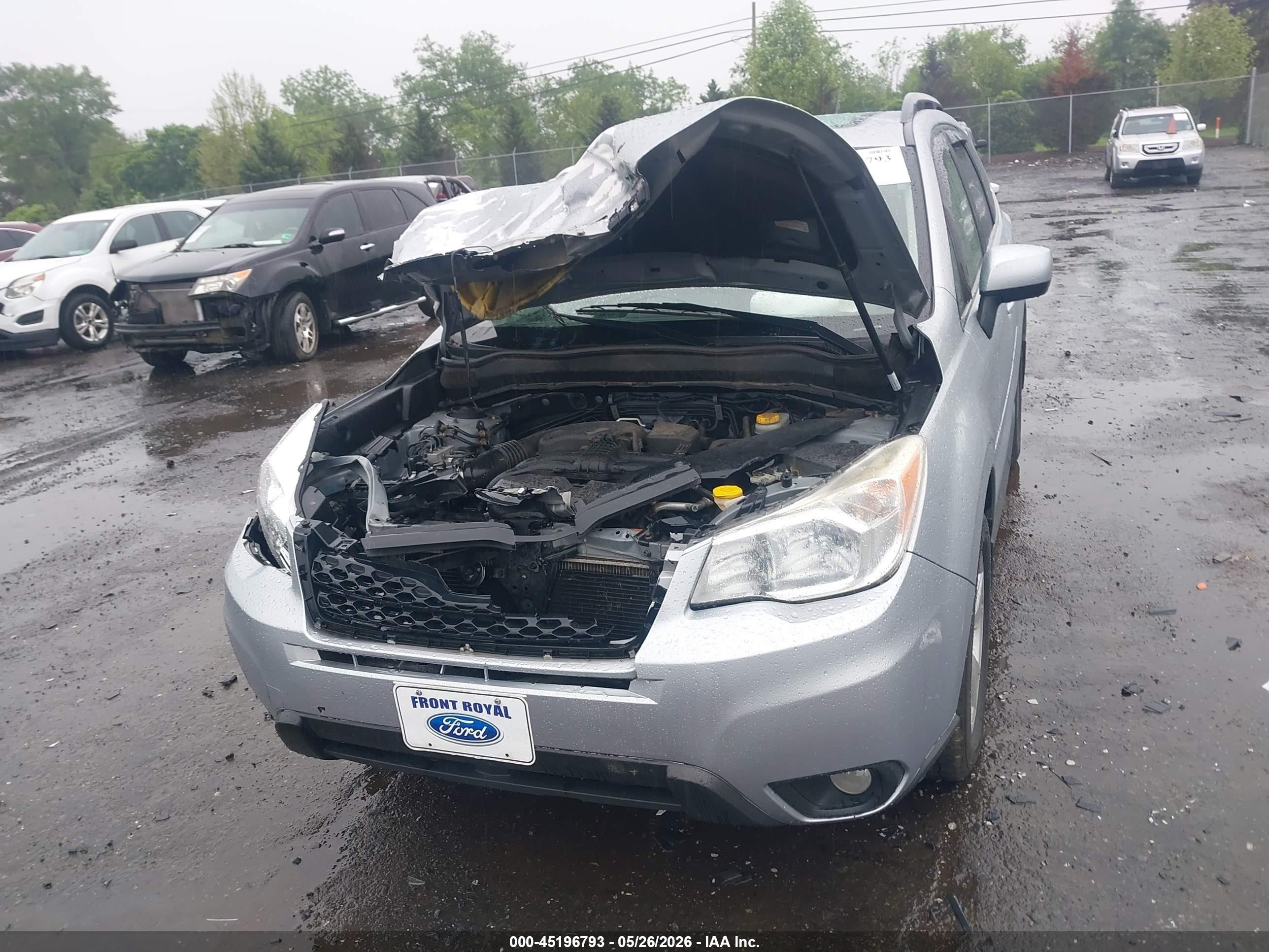 2015 Subaru Forester 2.5i Limited Серебряный vin: JF2SJARC1FH498312