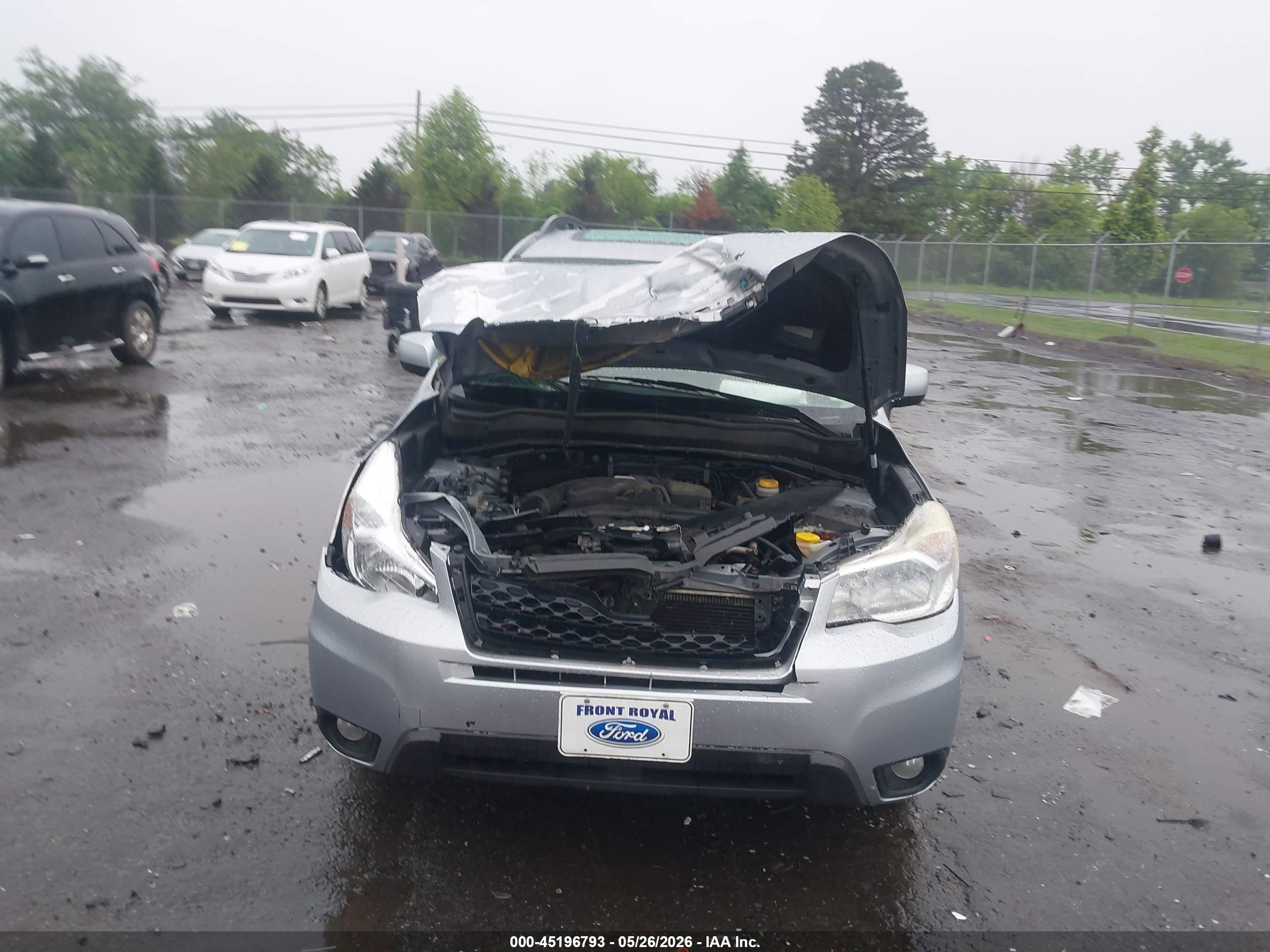 2015 Subaru Forester 2.5i Limited Серебряный vin: JF2SJARC1FH498312
