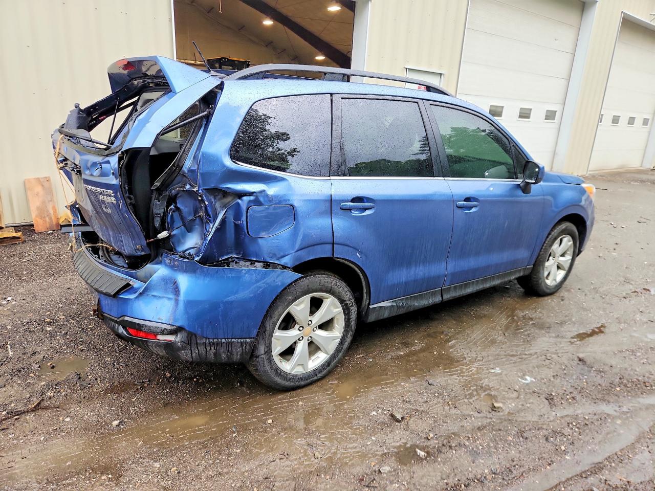 2015 Subaru Forester 2.5i Limited Blue vin: JF2SJARC2FH425434