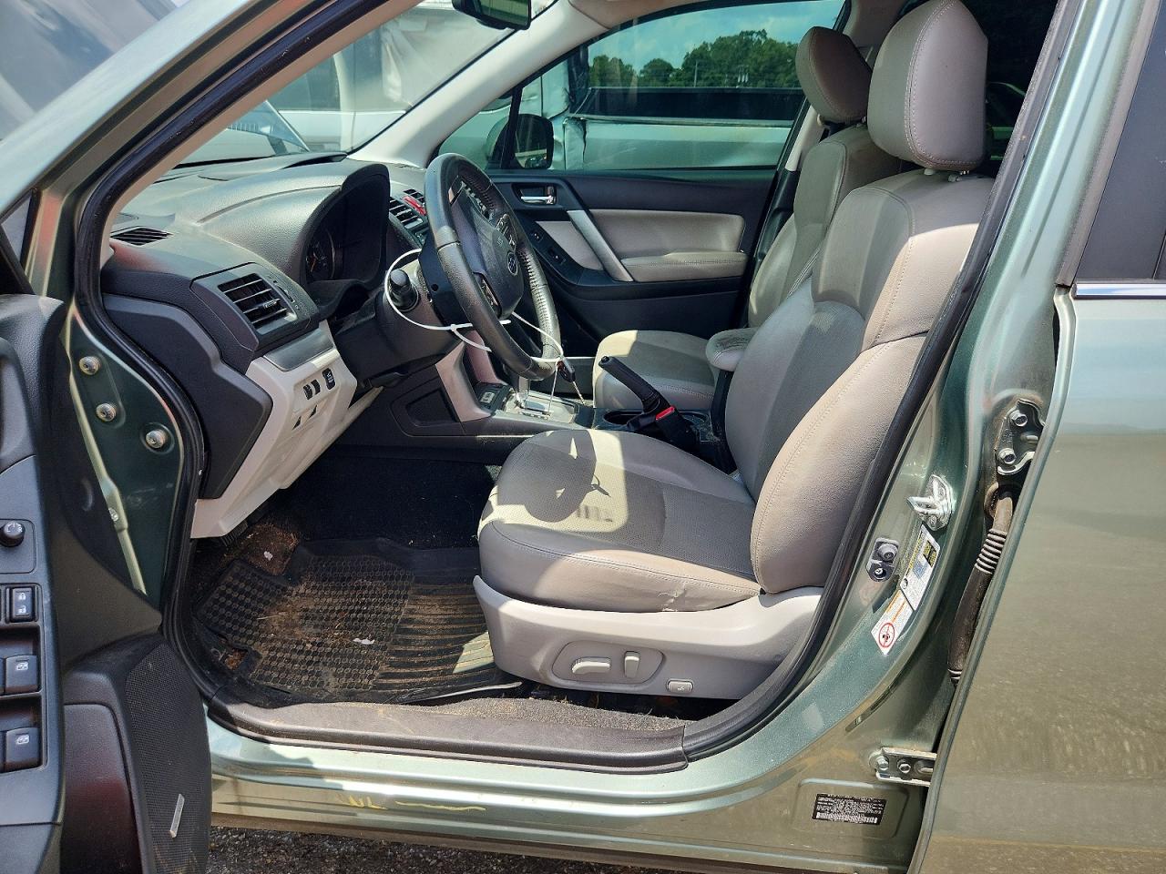 2015 Subaru Forester 2.5i Limited Tan vin: JF2SJARC2FH479185