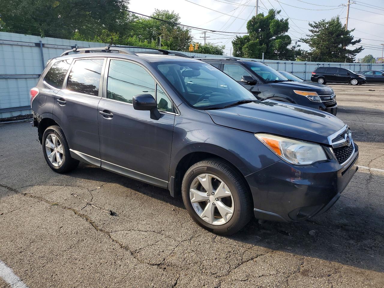 2015 Subaru Forester 2.5i Limited Gray vin: JF2SJARC2FH523265