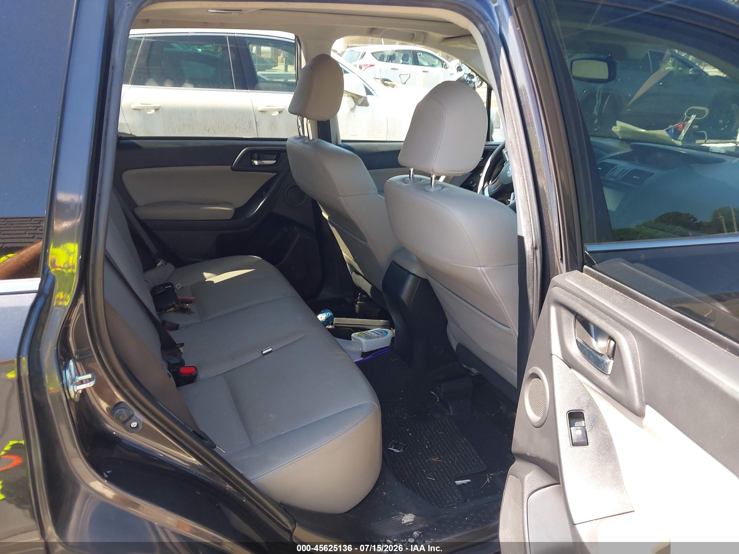2015 Subaru Forester 2.5i Limited Gray vin: JF2SJARC3FH829116