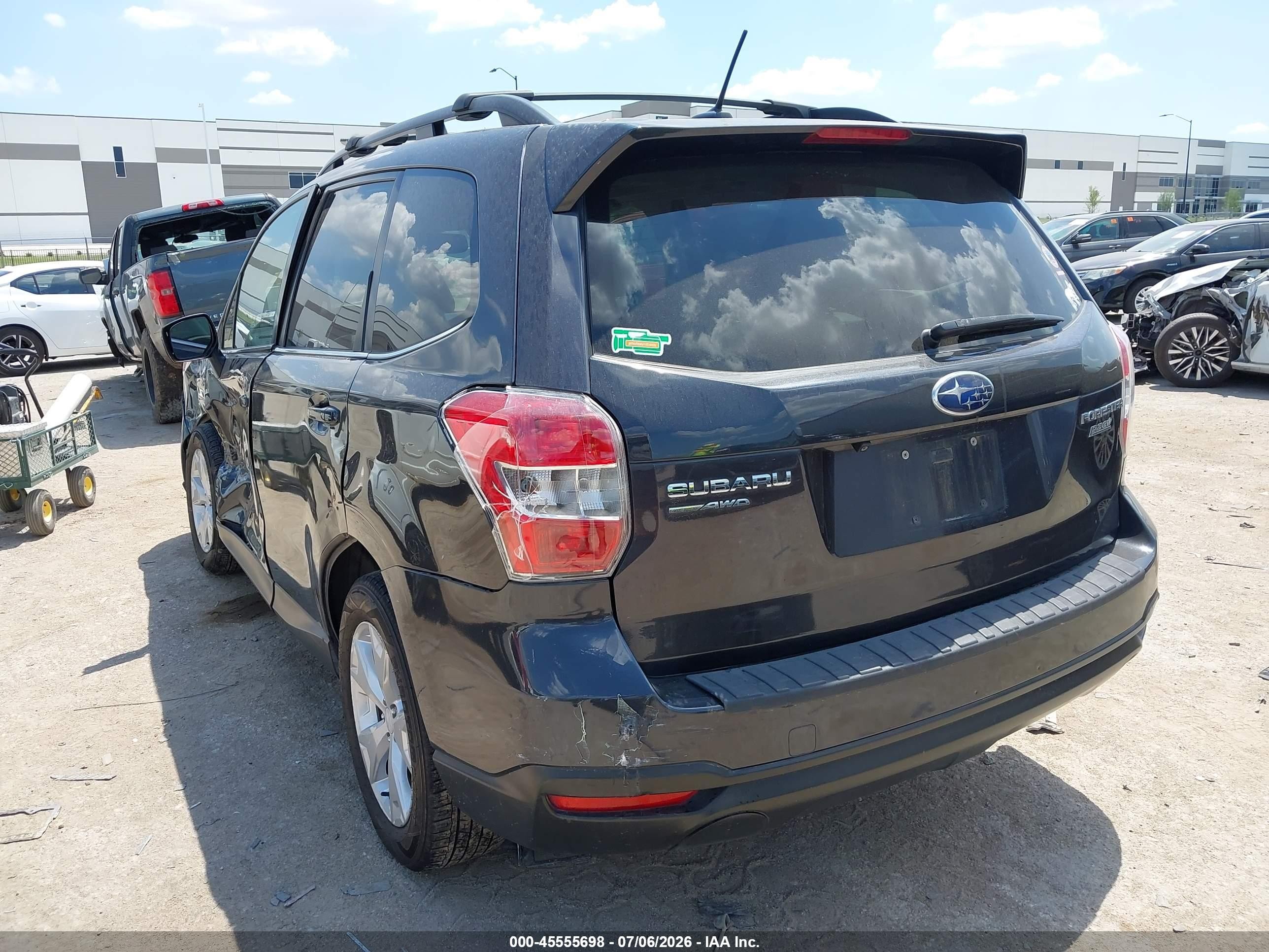 2015 Subaru Forester 2.5i Limited Gray vin: JF2SJARC3FH833683