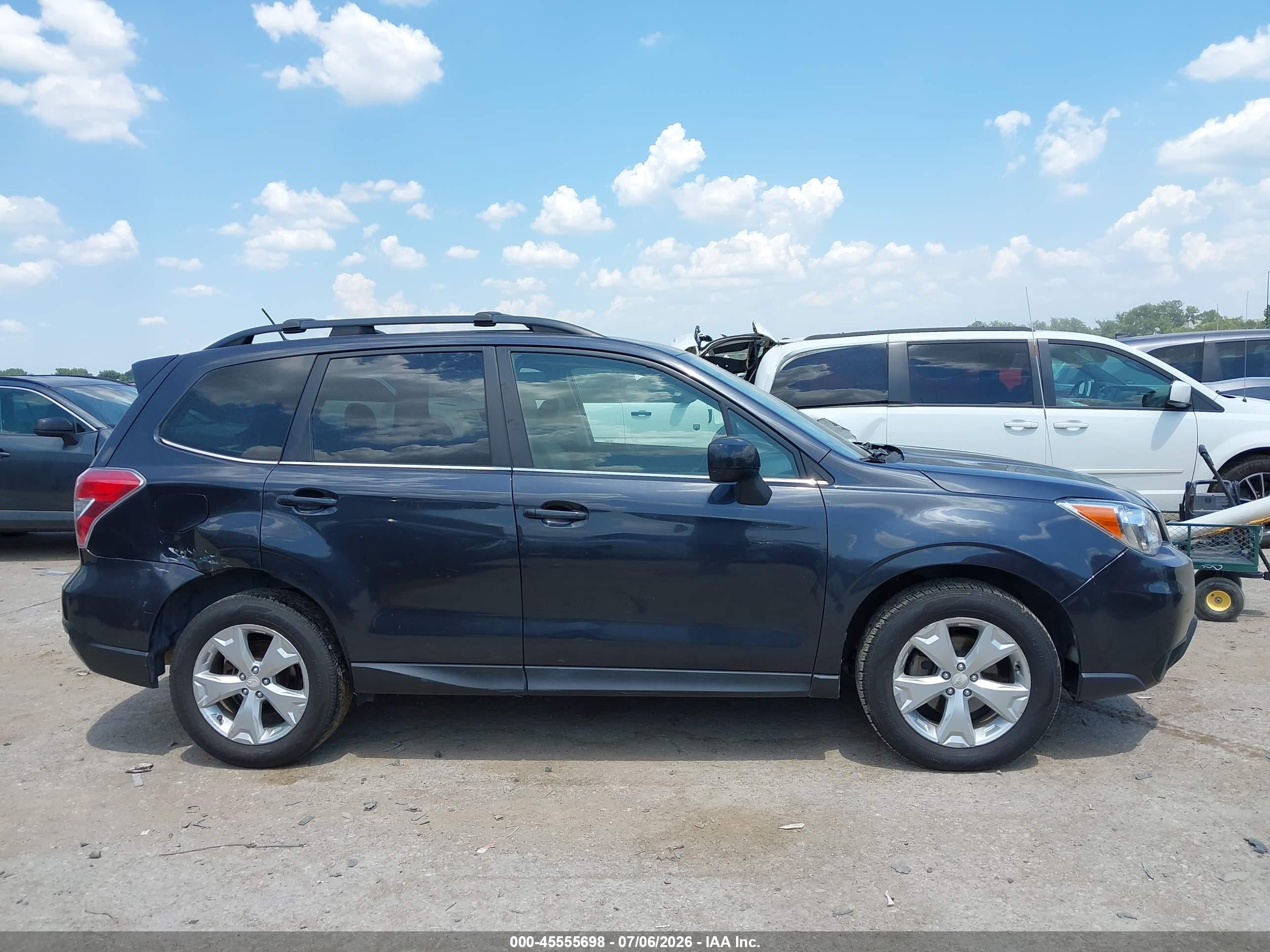2015 Subaru Forester 2.5i Limited Gray vin: JF2SJARC3FH833683