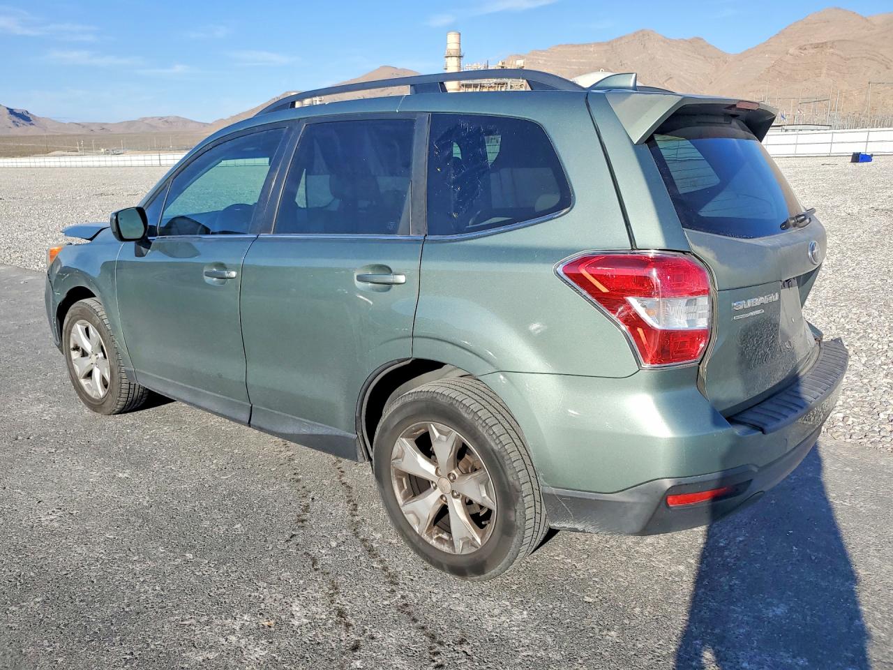 2016 Subaru Forester 2.5i Limited Green vin: JF2SJARC4GH514570