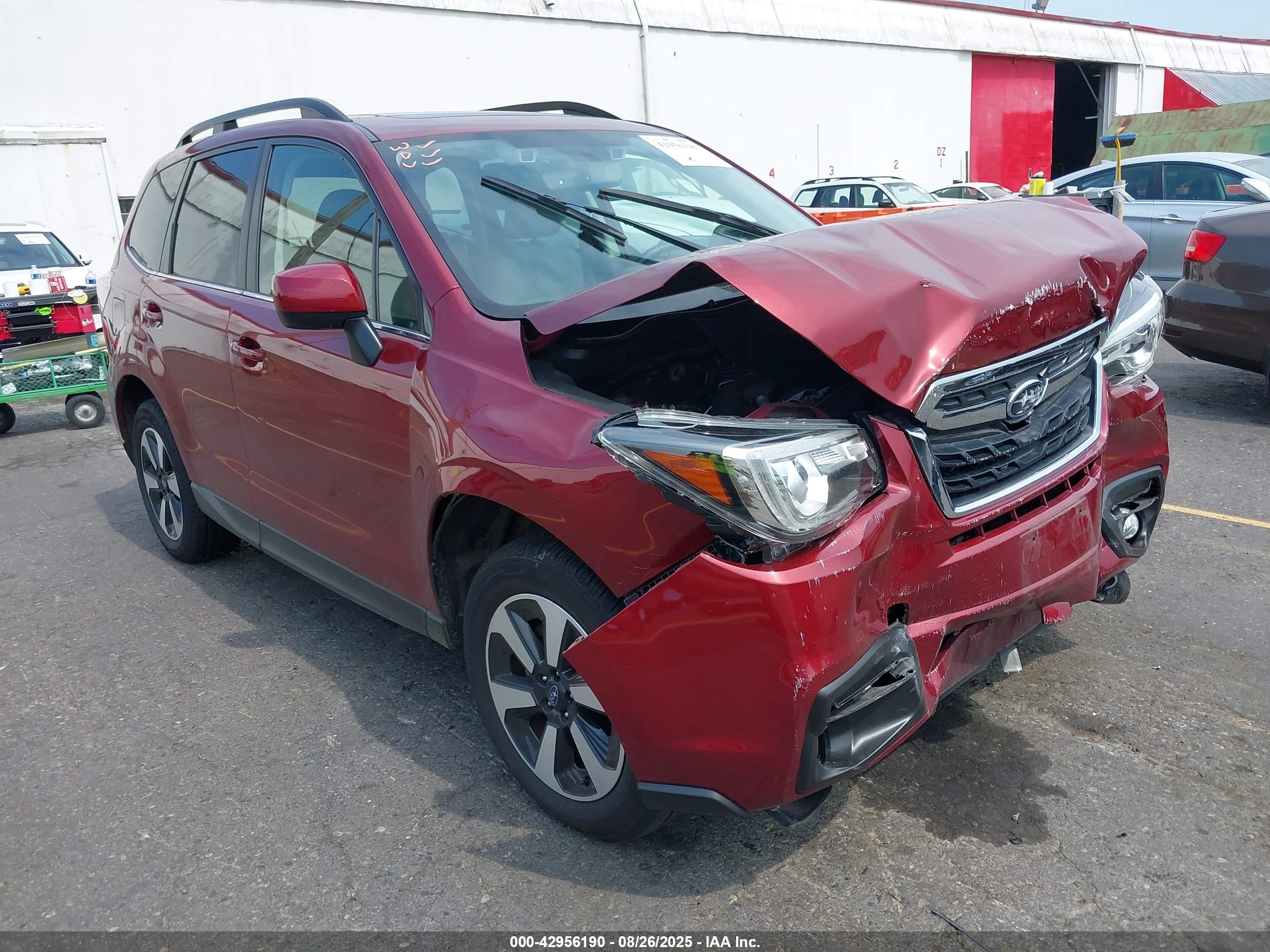 2018 Subaru Forester 2.5i Limited Красный vin: JF2SJARC4JH461344