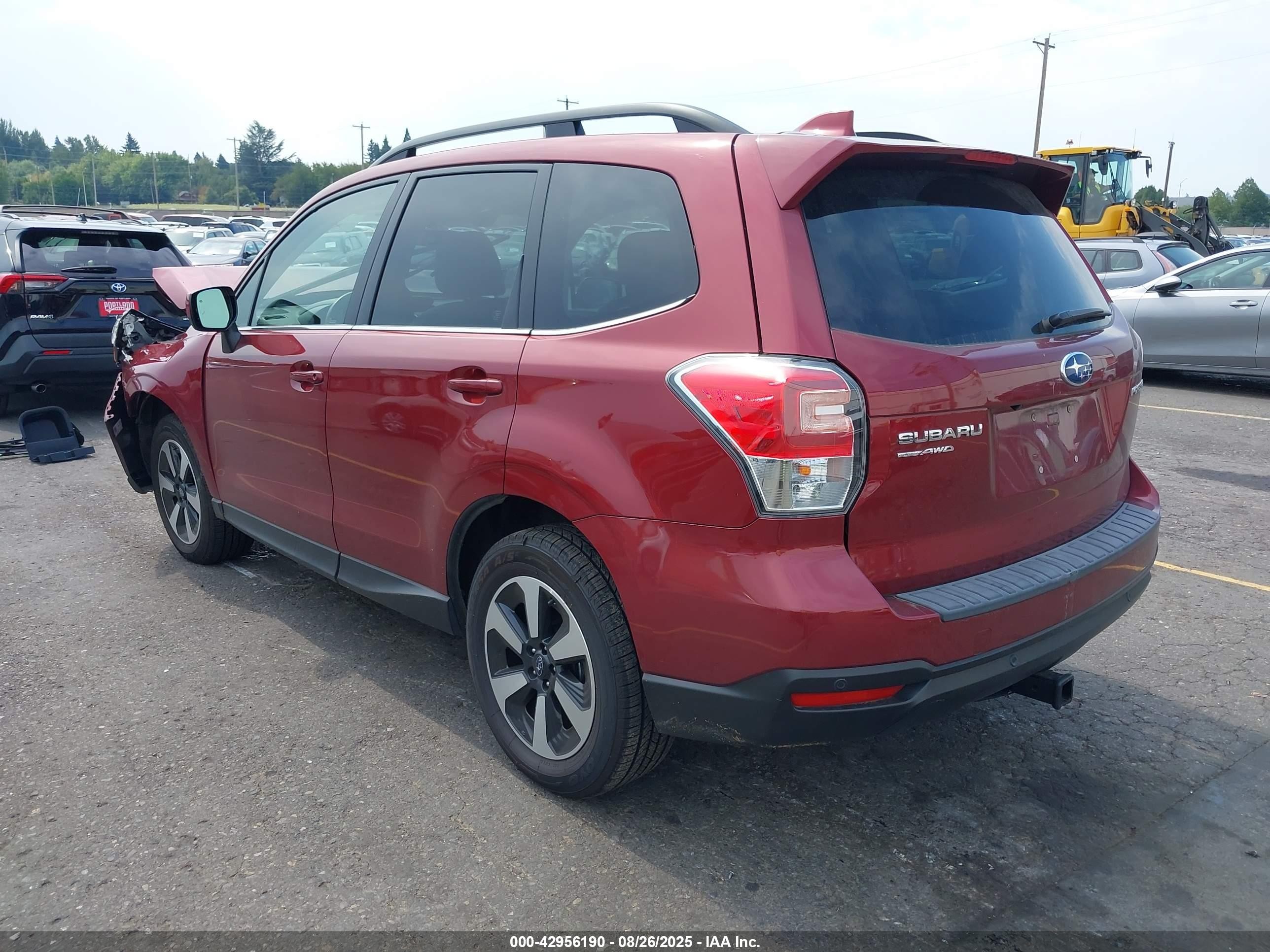 2018 Subaru Forester 2.5i Limited Красный vin: JF2SJARC4JH461344