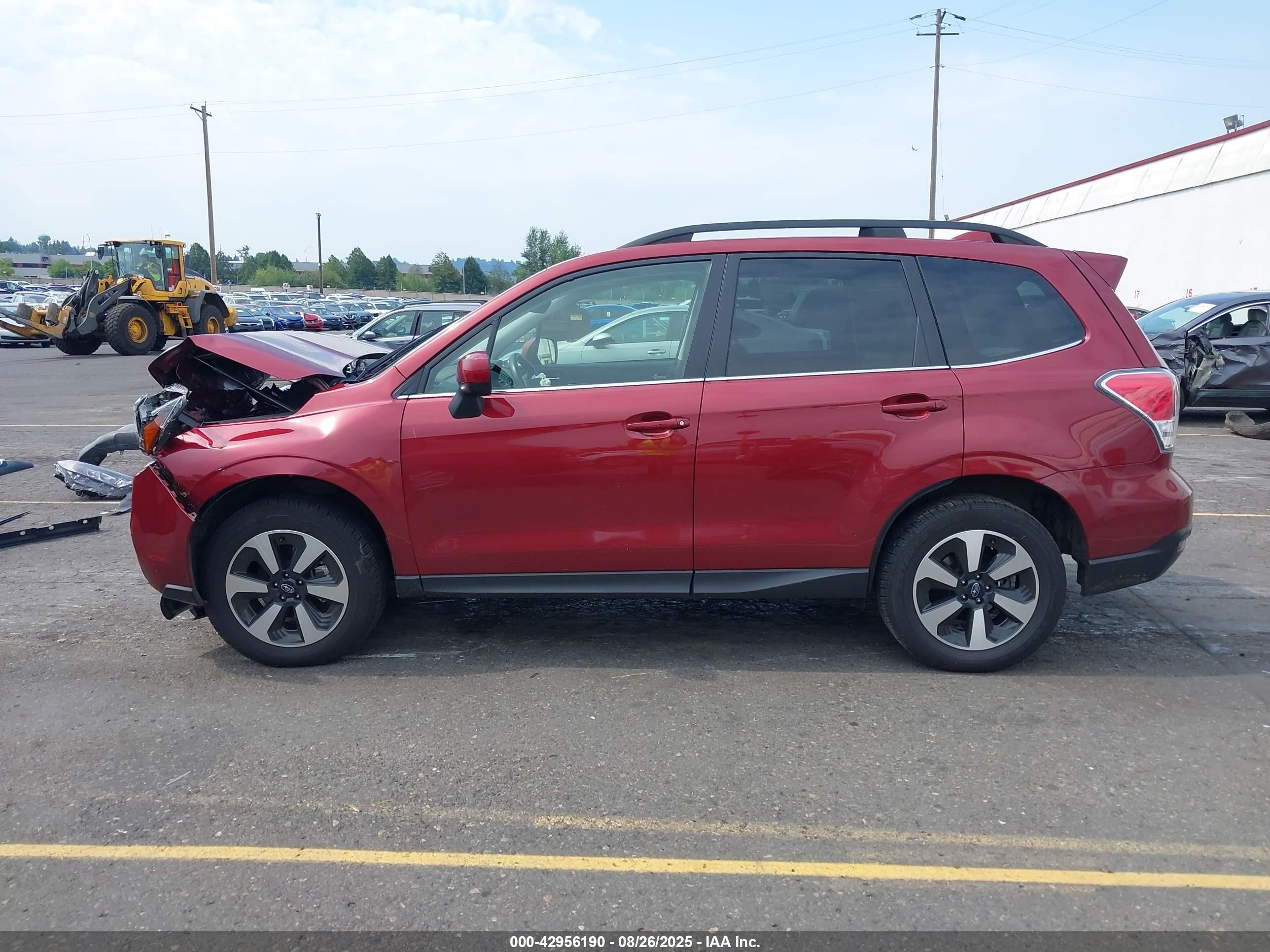 2018 Subaru Forester 2.5i Limited Красный vin: JF2SJARC4JH461344