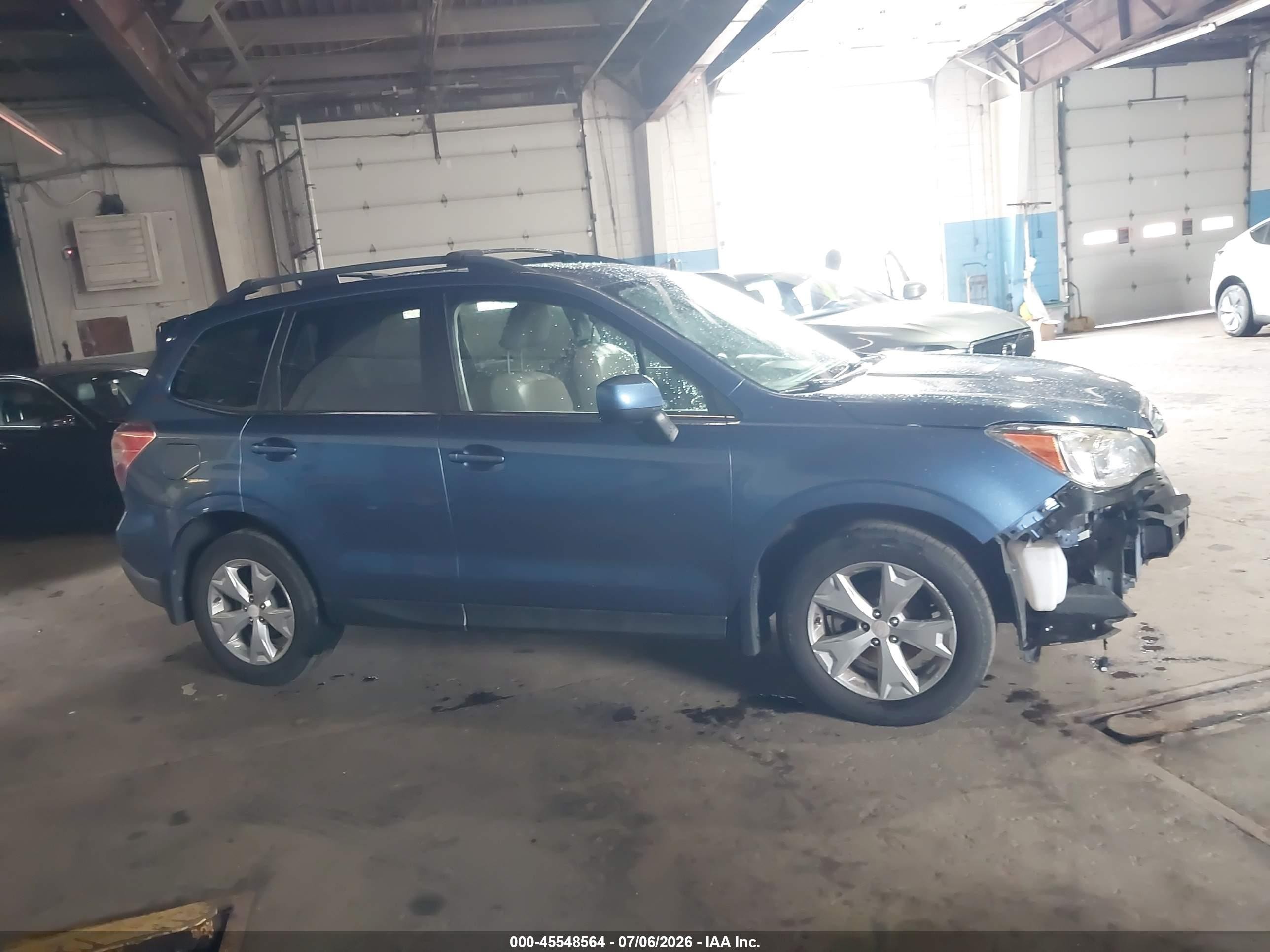 2015 Subaru Forester 2.5i Limited Blue vin: JF2SJARC6FH803206