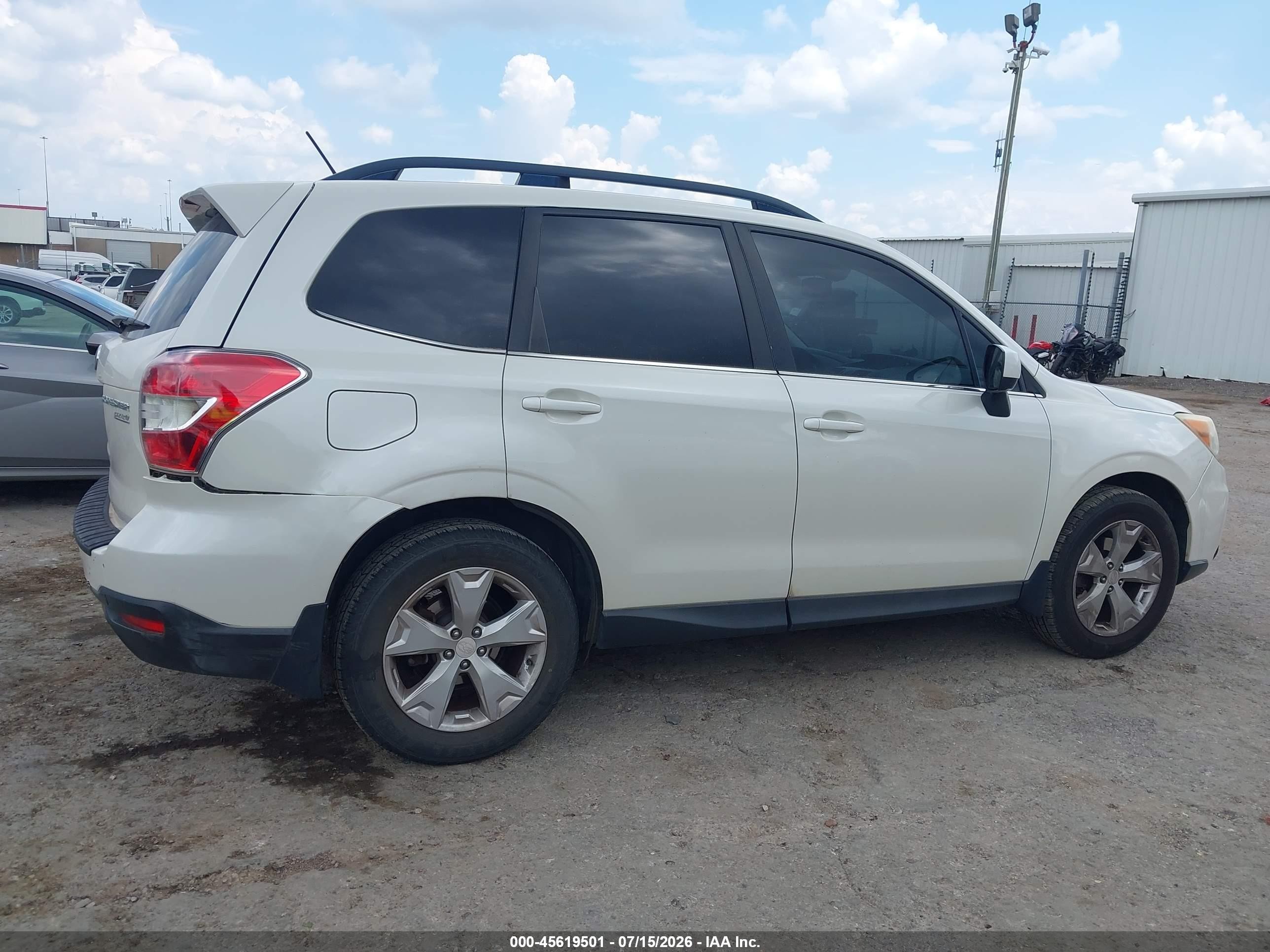 2015 Subaru Forester 2.5i Limited Белый vin: JF2SJARC7FH542474