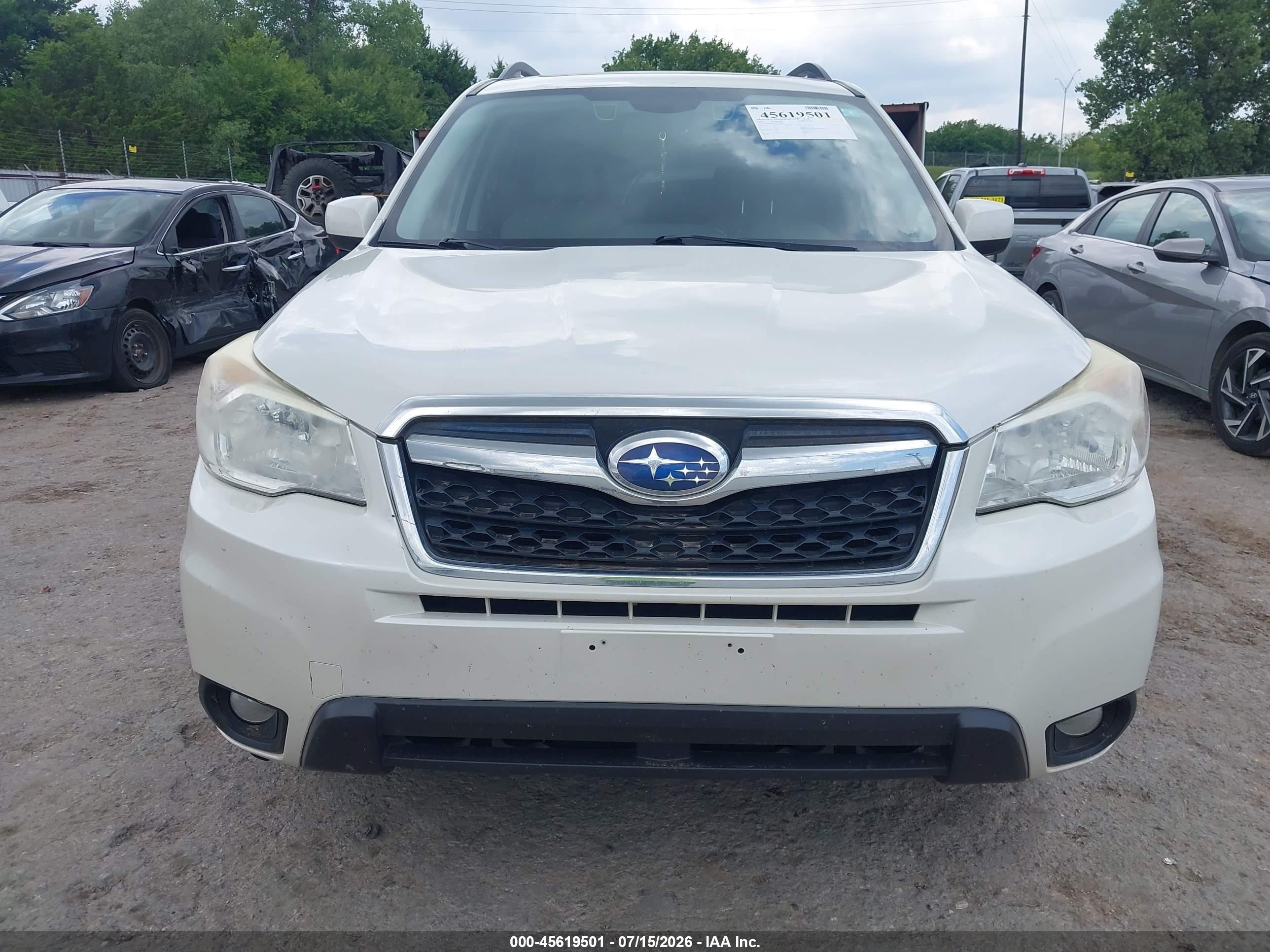 2015 Subaru Forester 2.5i Limited Белый vin: JF2SJARC7FH542474