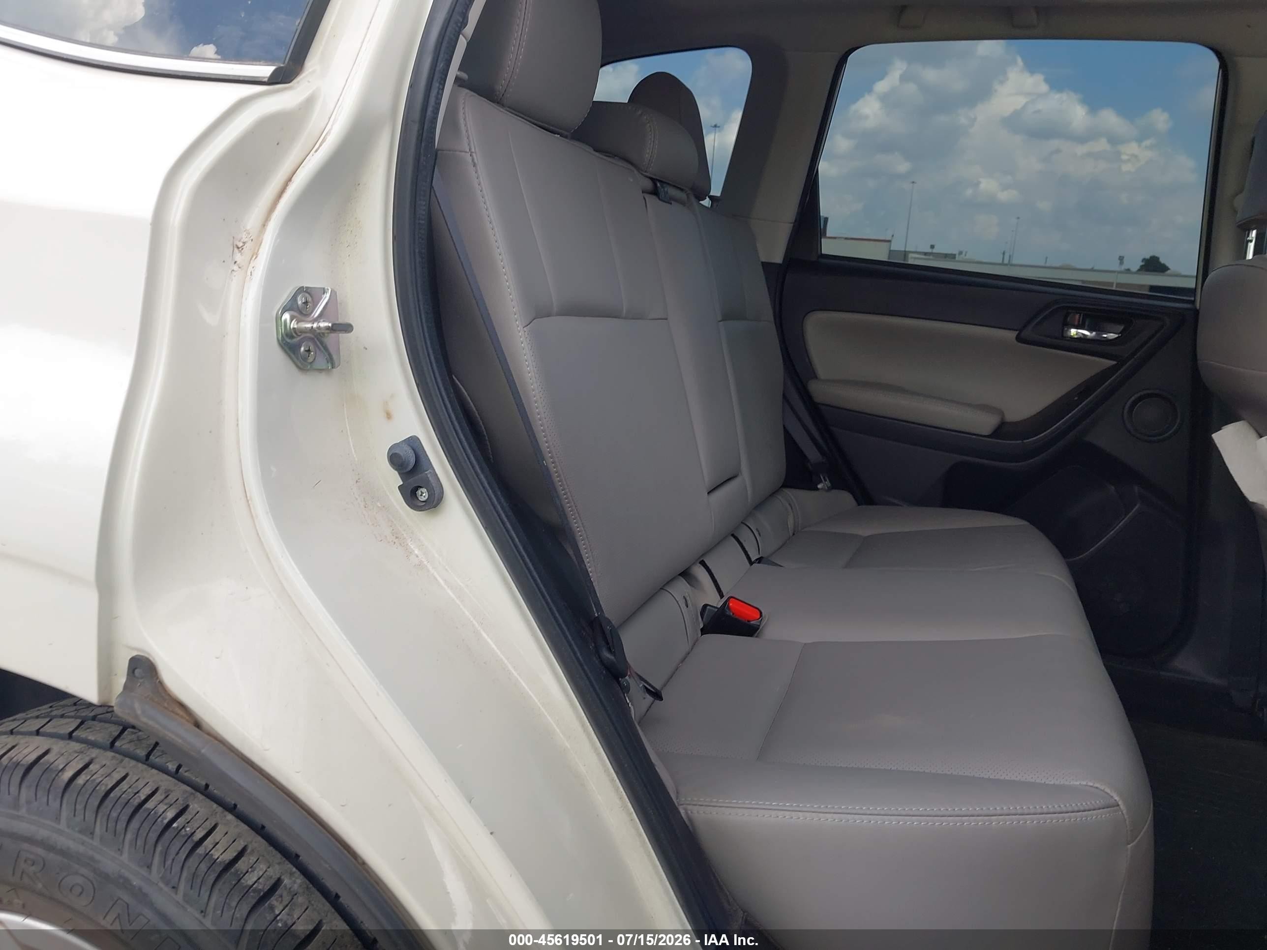 2015 Subaru Forester 2.5i Limited Белый vin: JF2SJARC7FH542474